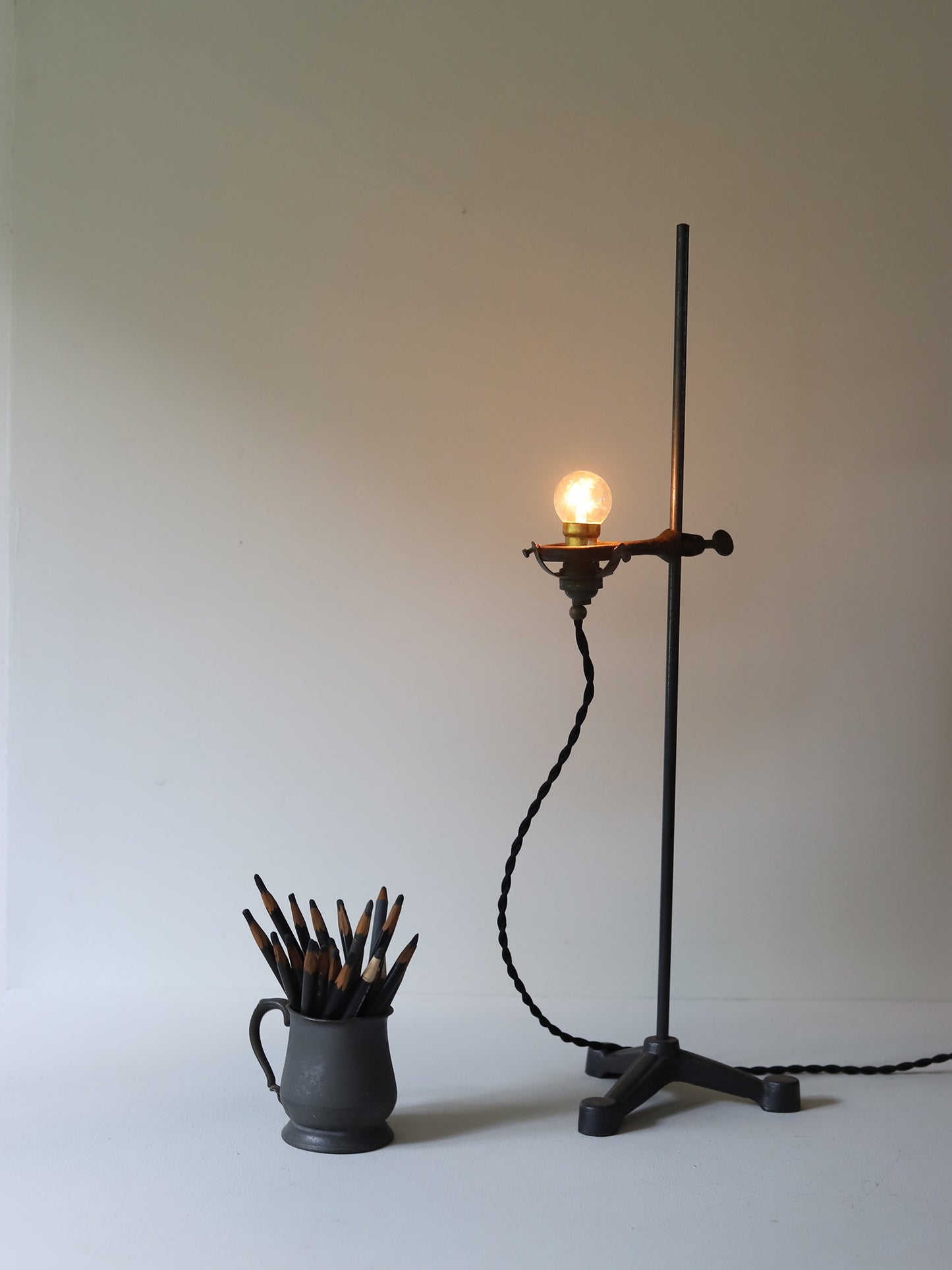 IRON STAND LAMP