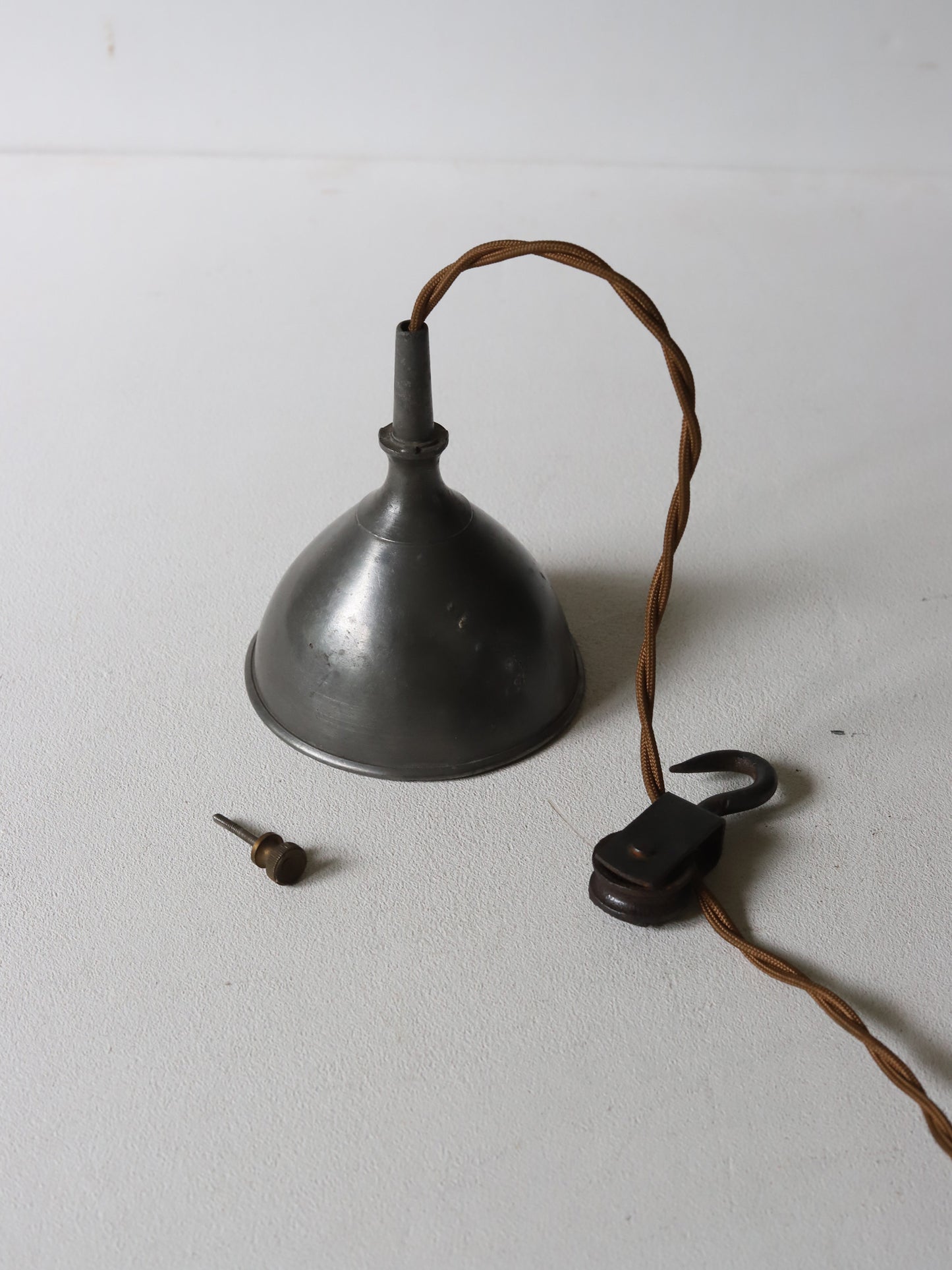 PEWTER FUNNEL LAMP MINI