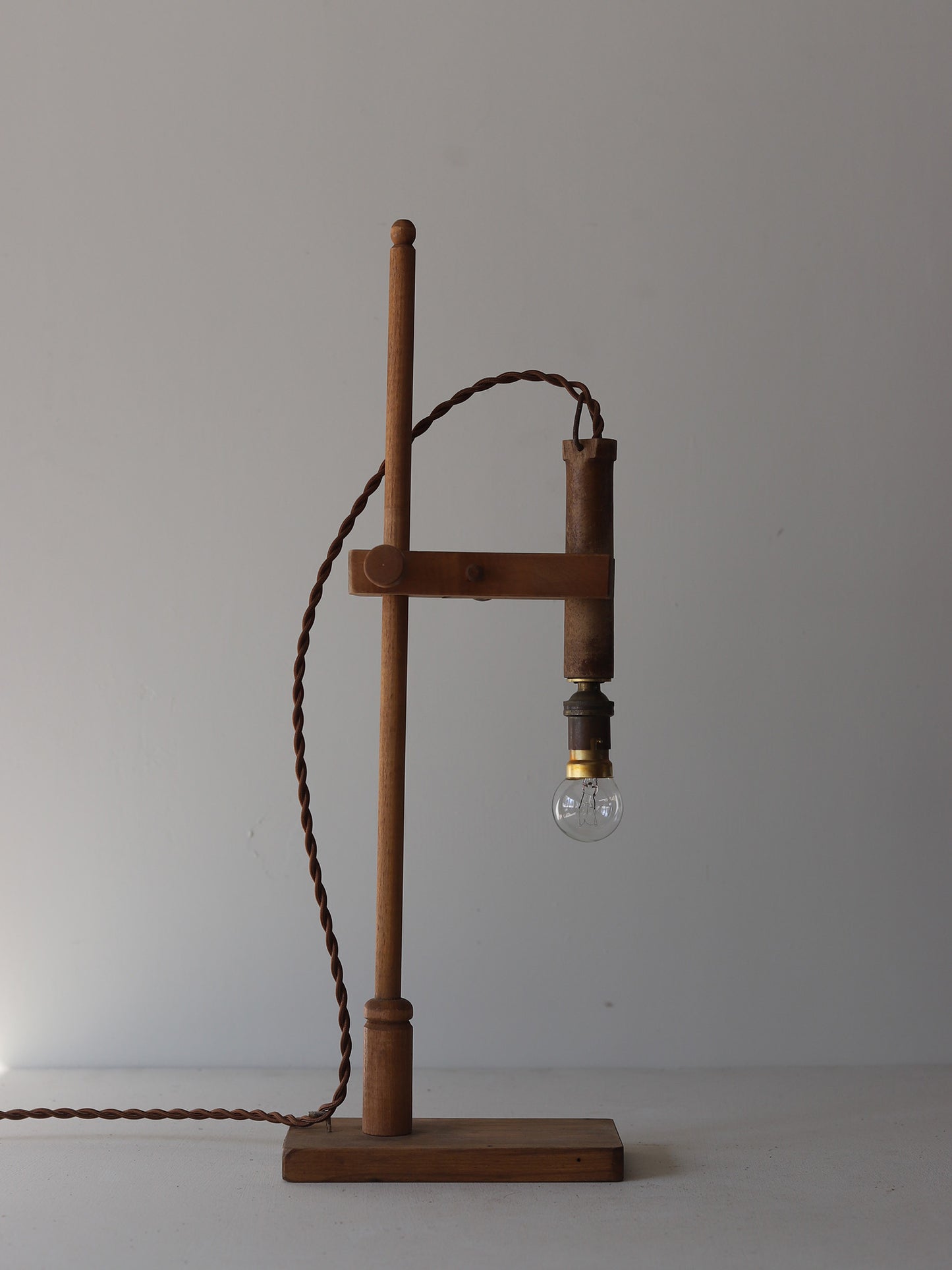 WOOD STAND WORK LAMP  187