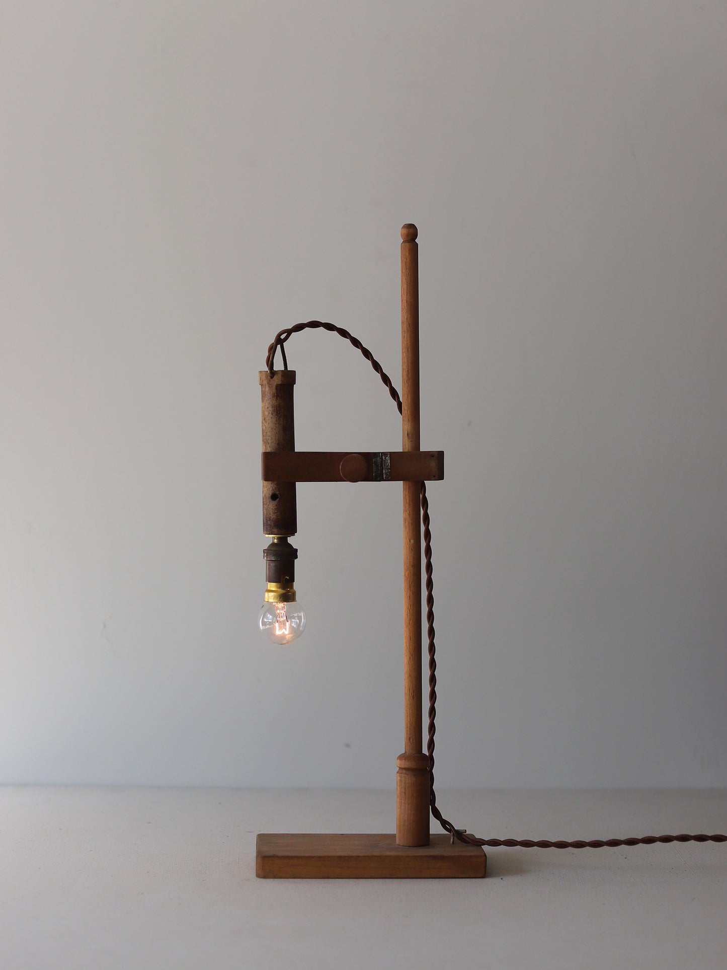 WOOD STAND WORK LAMP 187