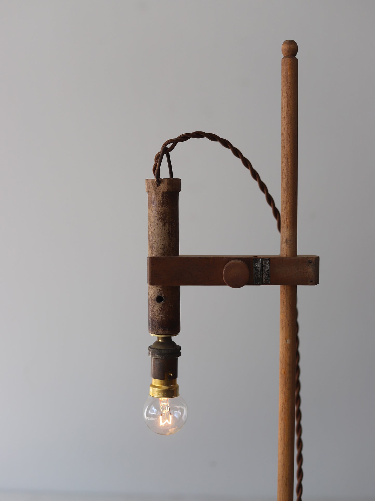 WOOD STAND WORK LAMP  187