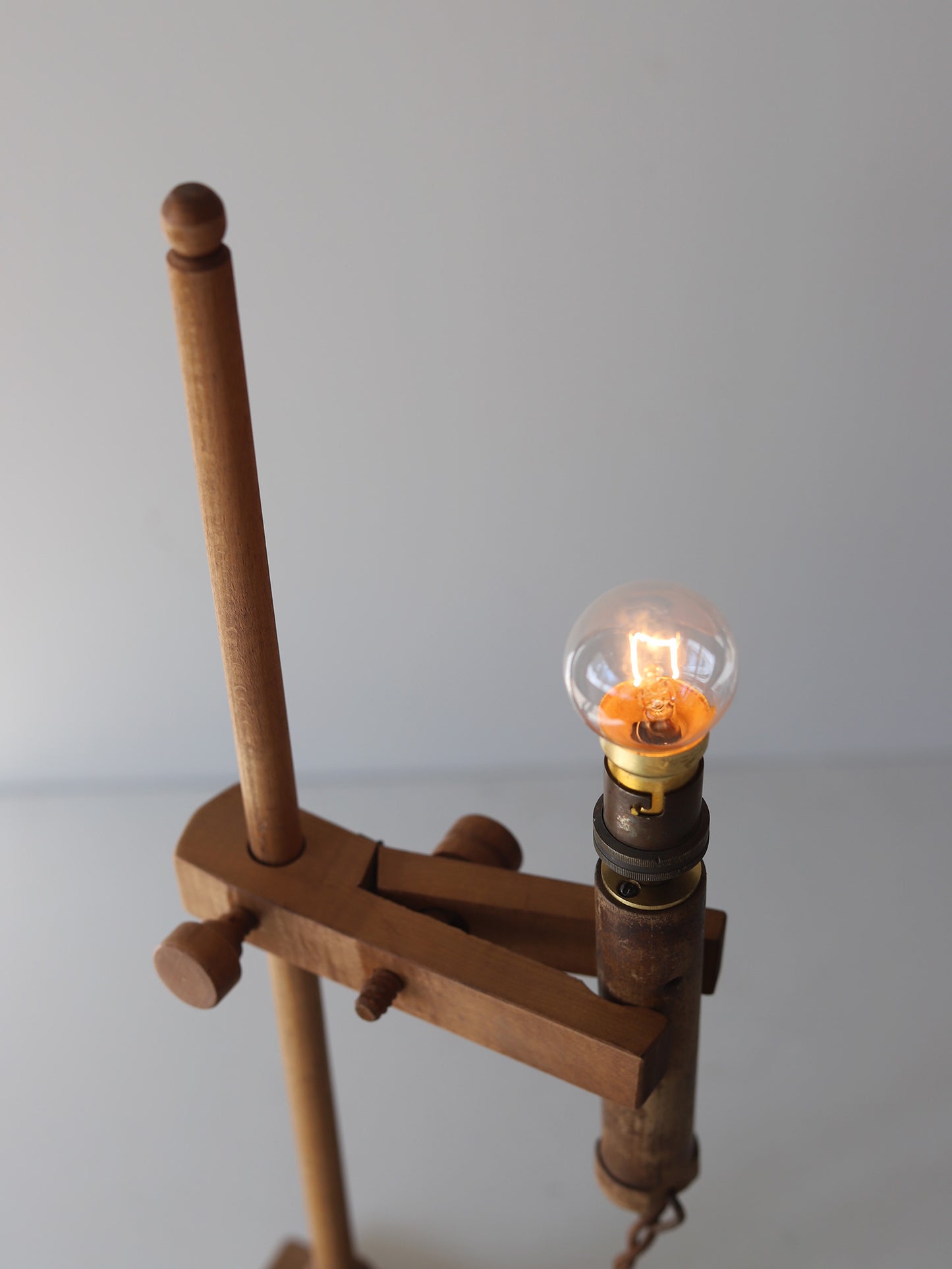 WOOD STAND WORK LAMP 187