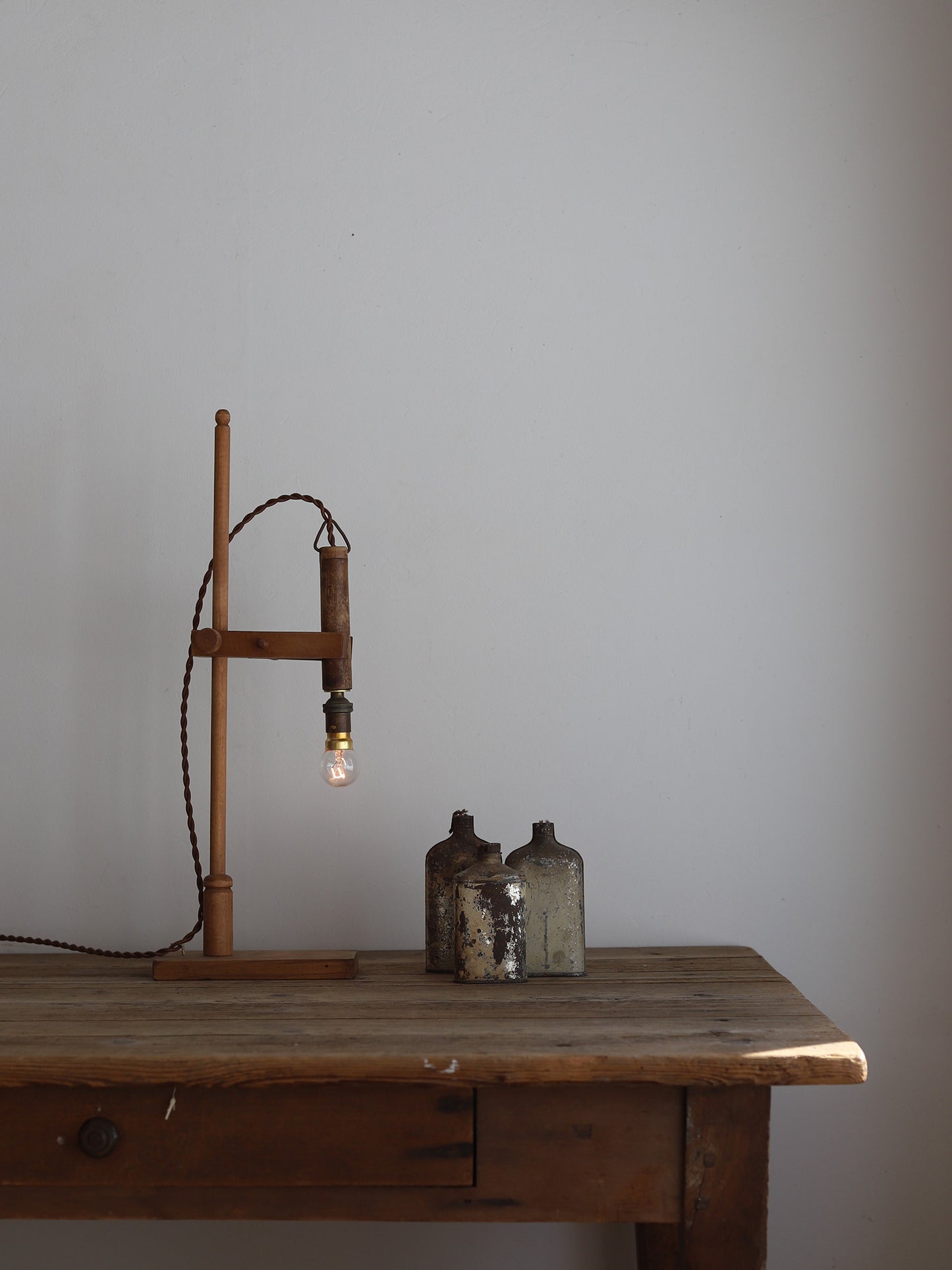 WOOD STAND WORK LAMP 187