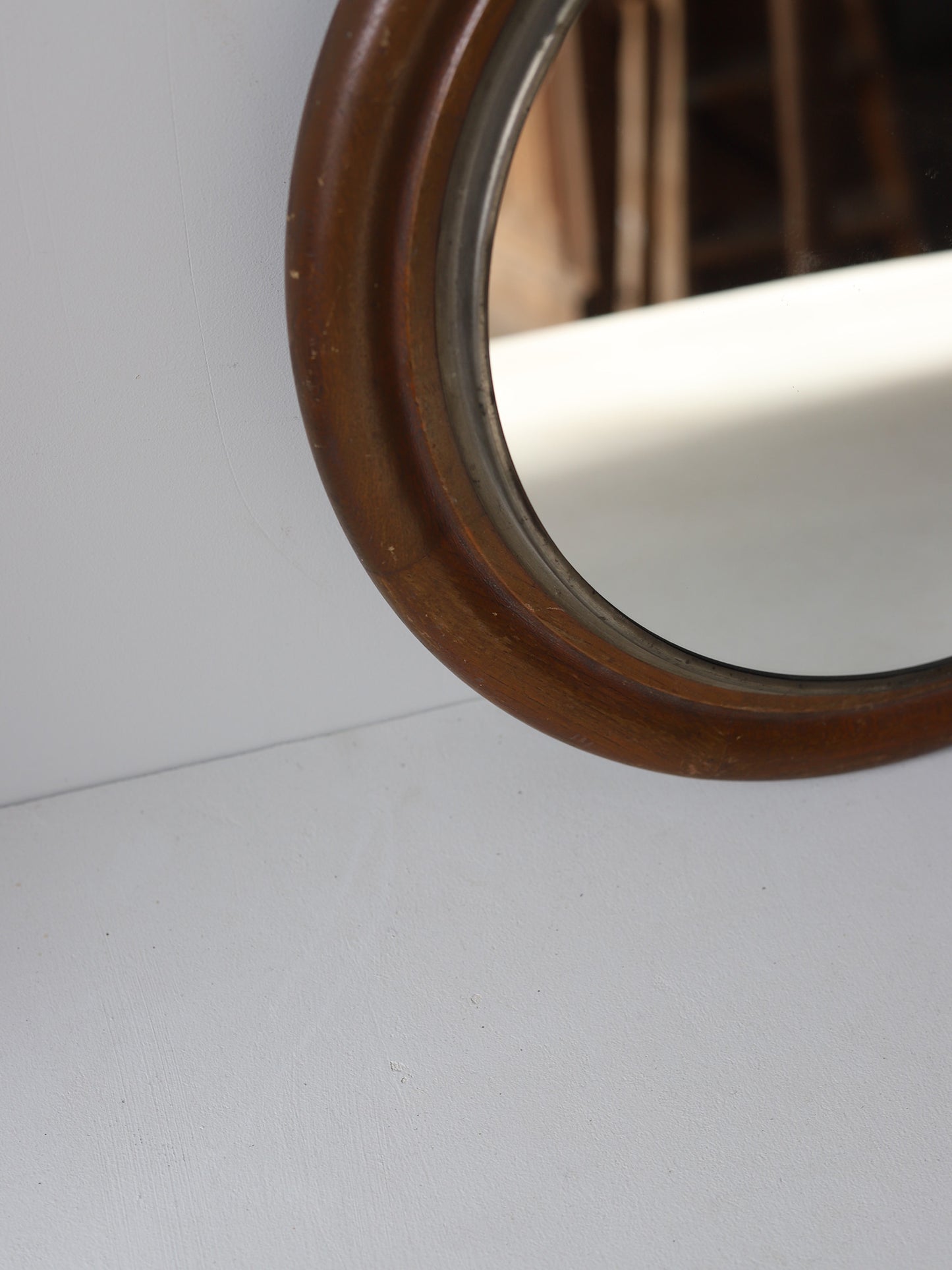 MIRROR 191 ROUND