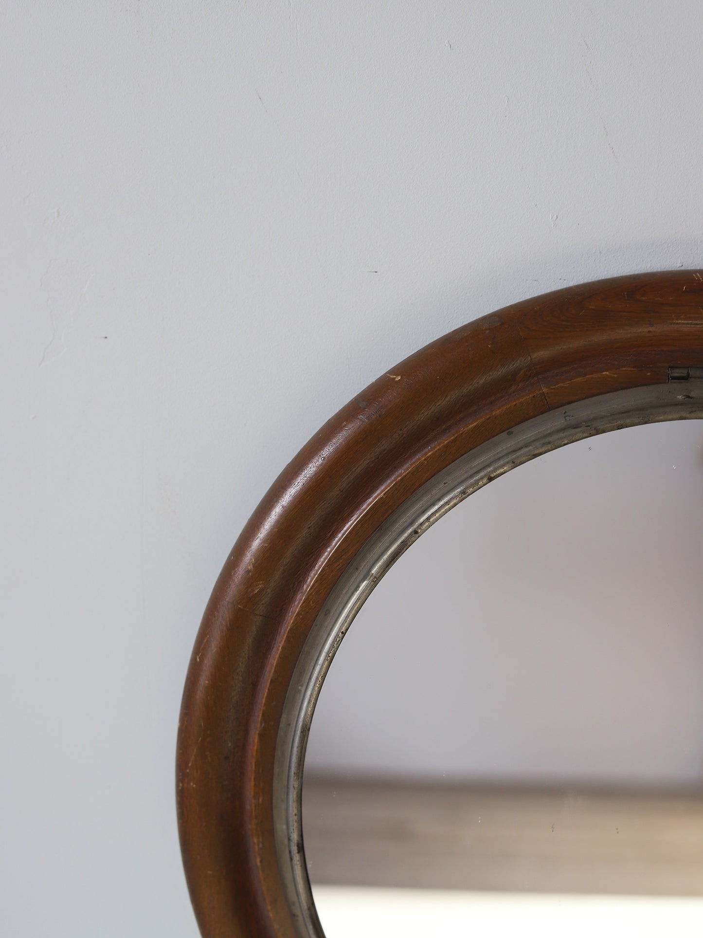MIRROR 191 ROUND