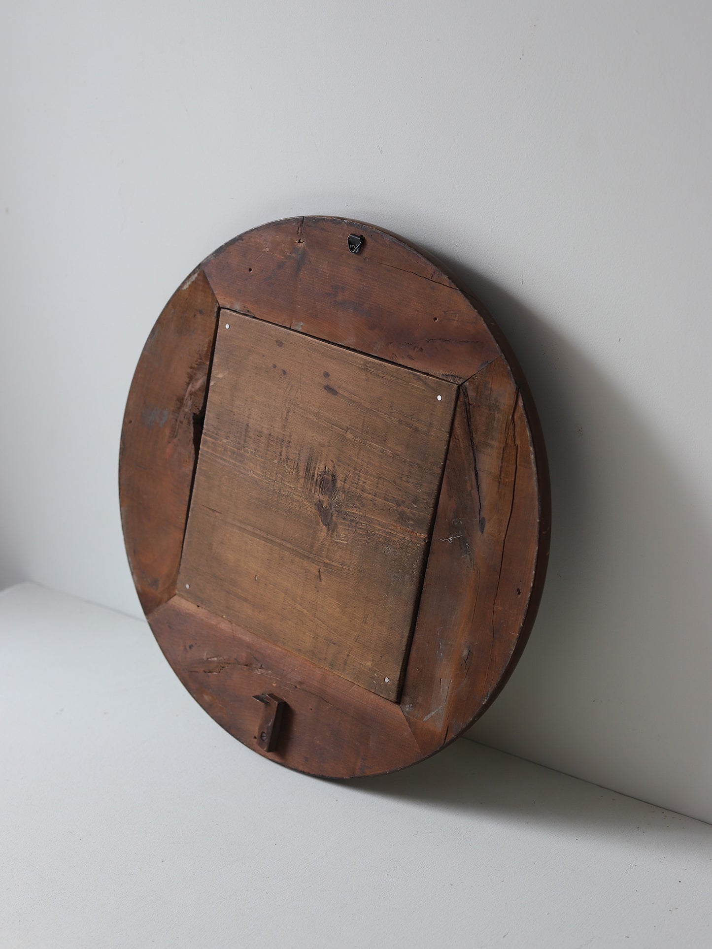 MIRROR 191 ROUND