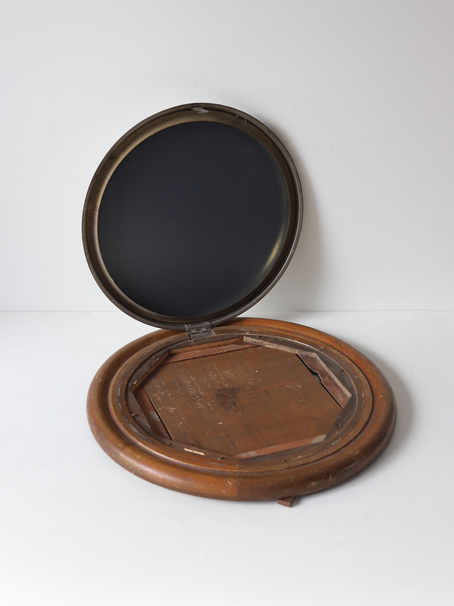 MIRROR 191 ROUND