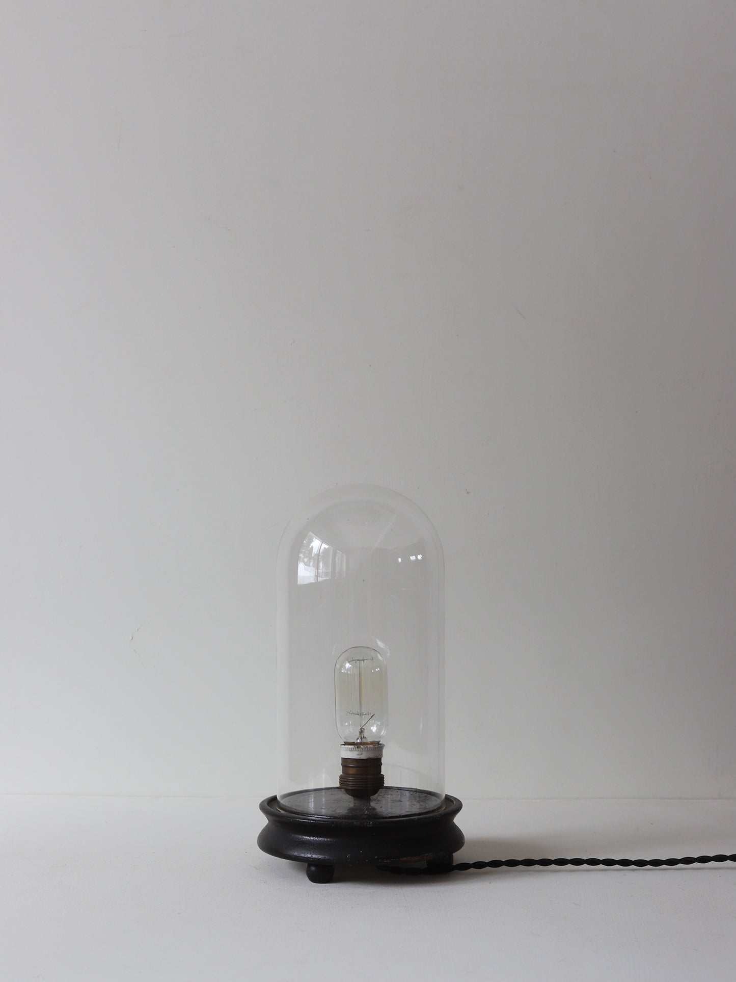 GLASS DOME LAMP