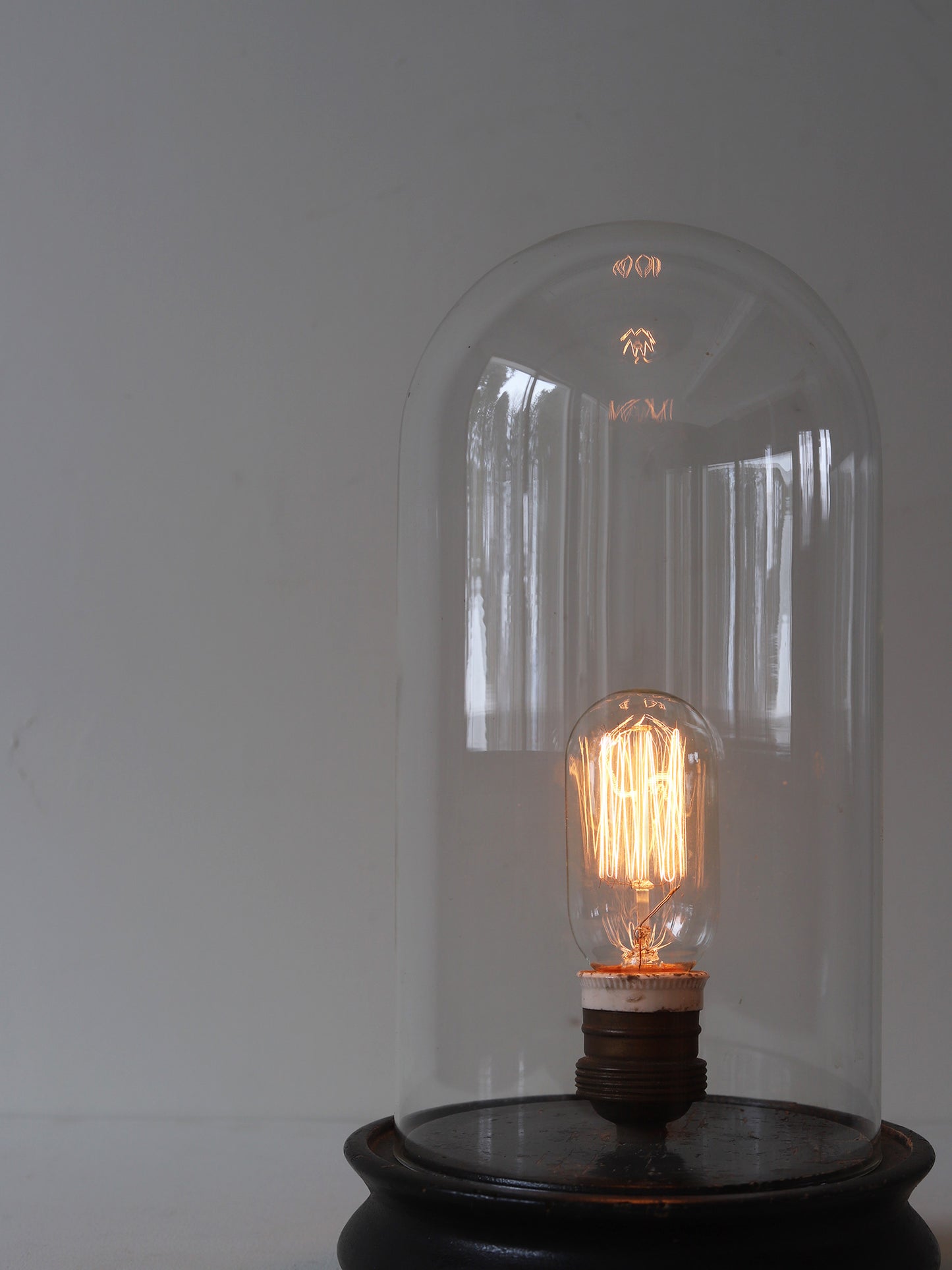 GLASS DOME LAMP