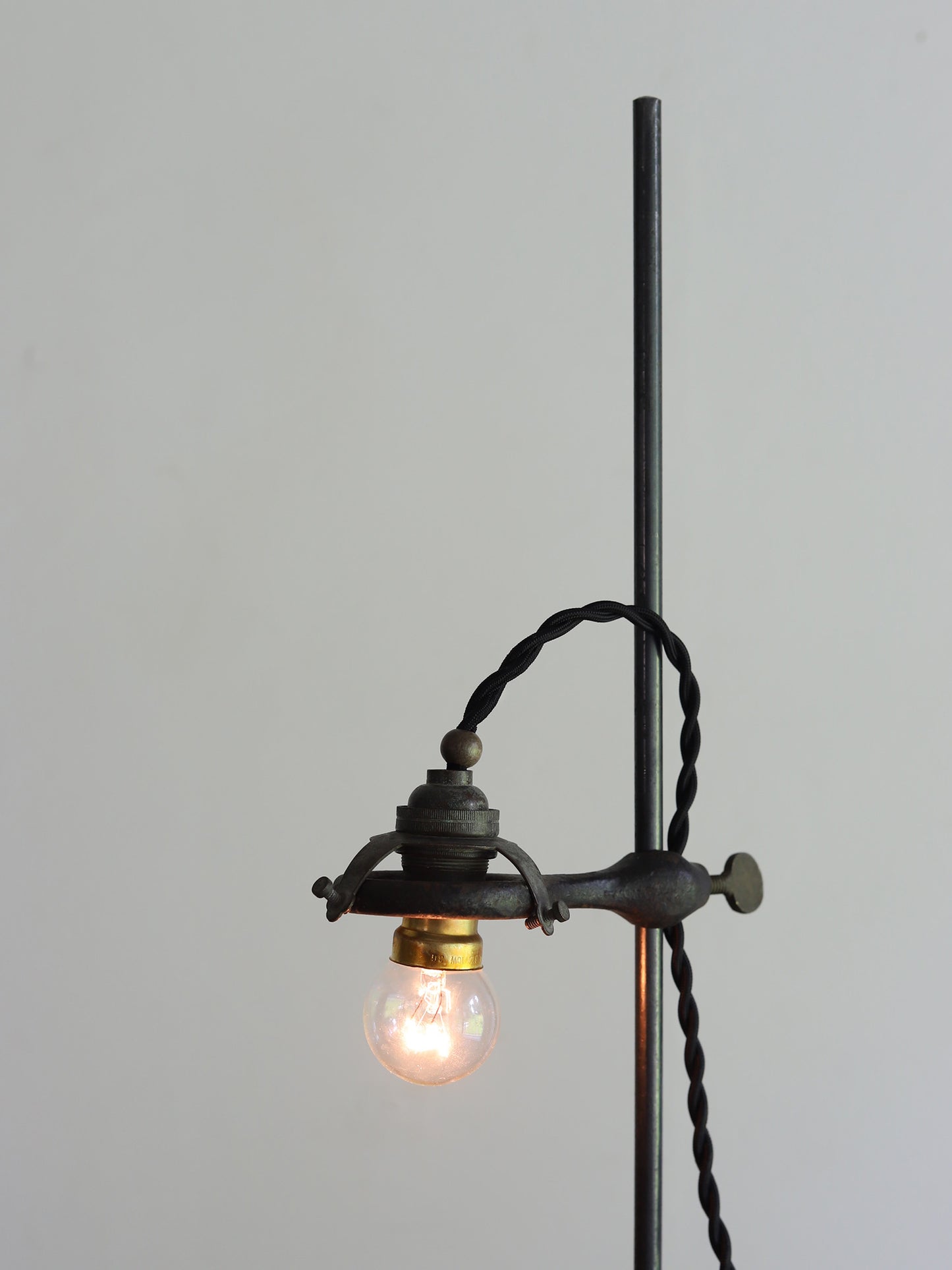 IRON STAND LAMP