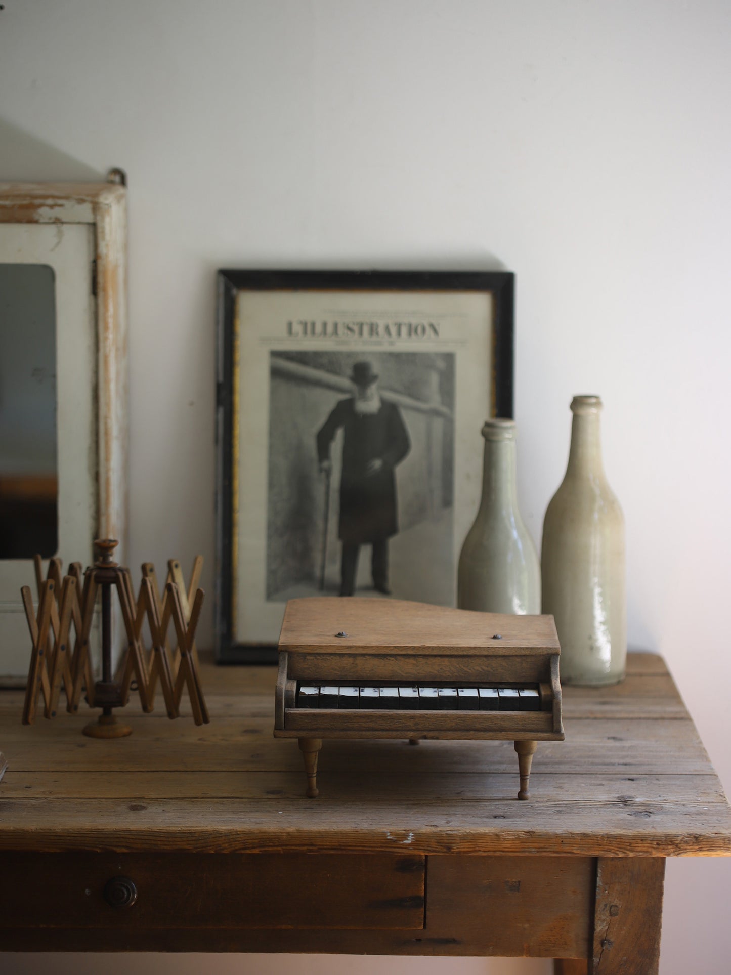 TOY PIANO