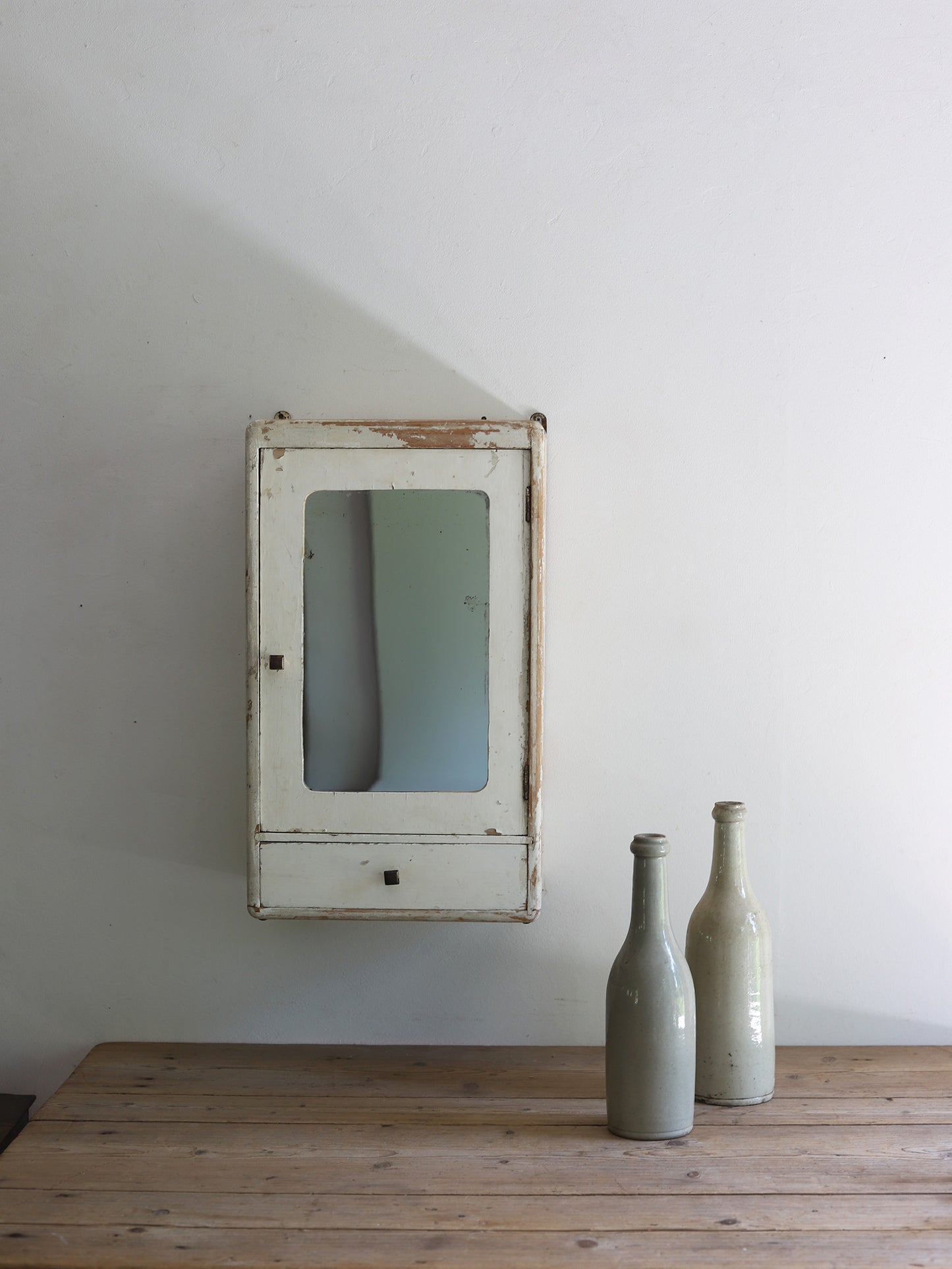 WALL SHELF