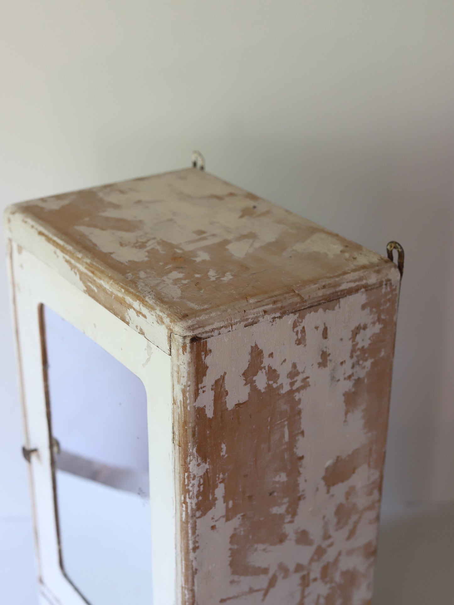 WALL SHELF