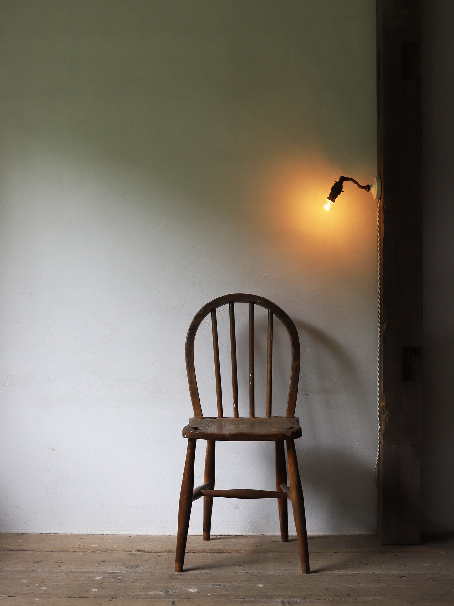SMALL WALL LAMP