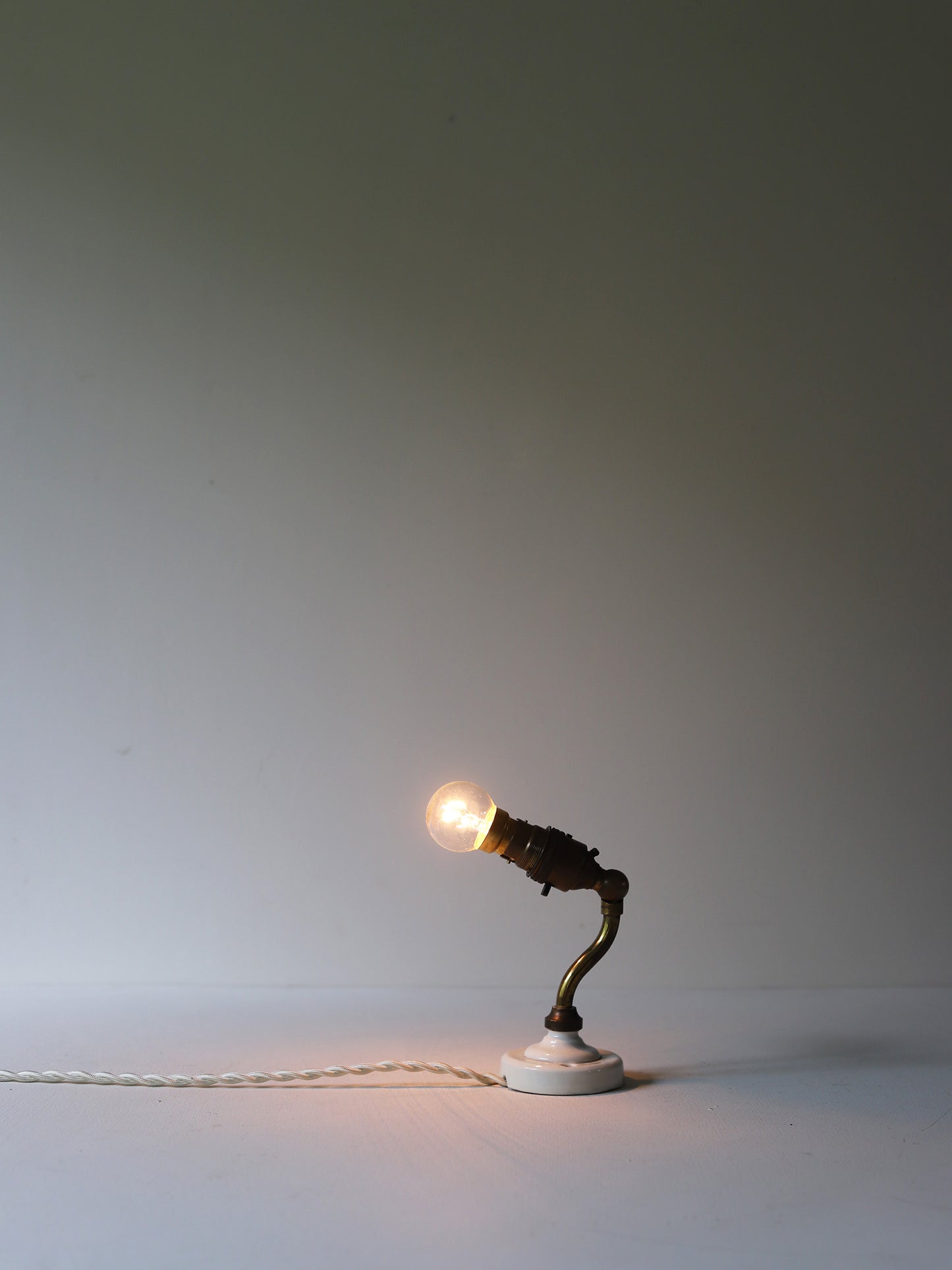 SMALL WALL LAMP