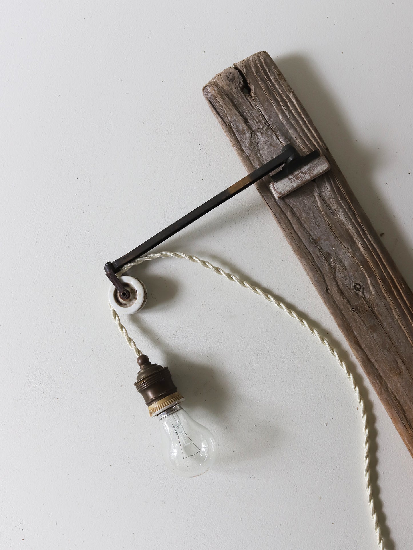 POTTERY LIFTING LAMP