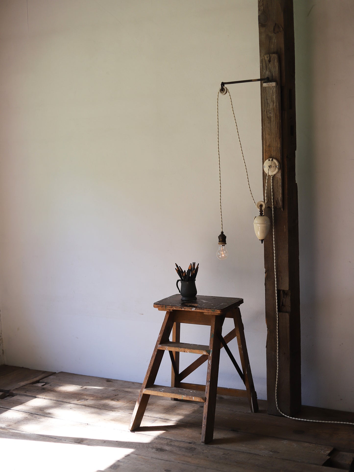 POTTERY LIFTING LAMP