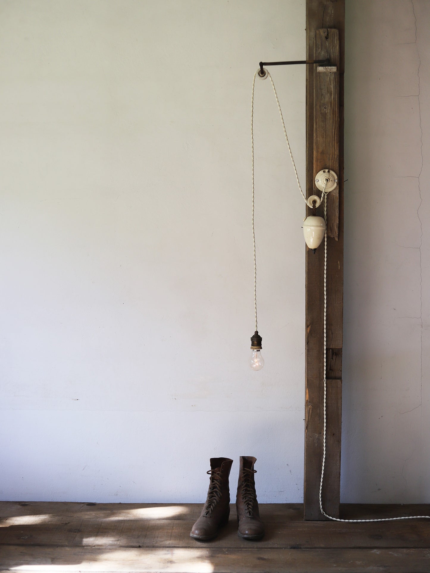 POTTERY LIFTING LAMP