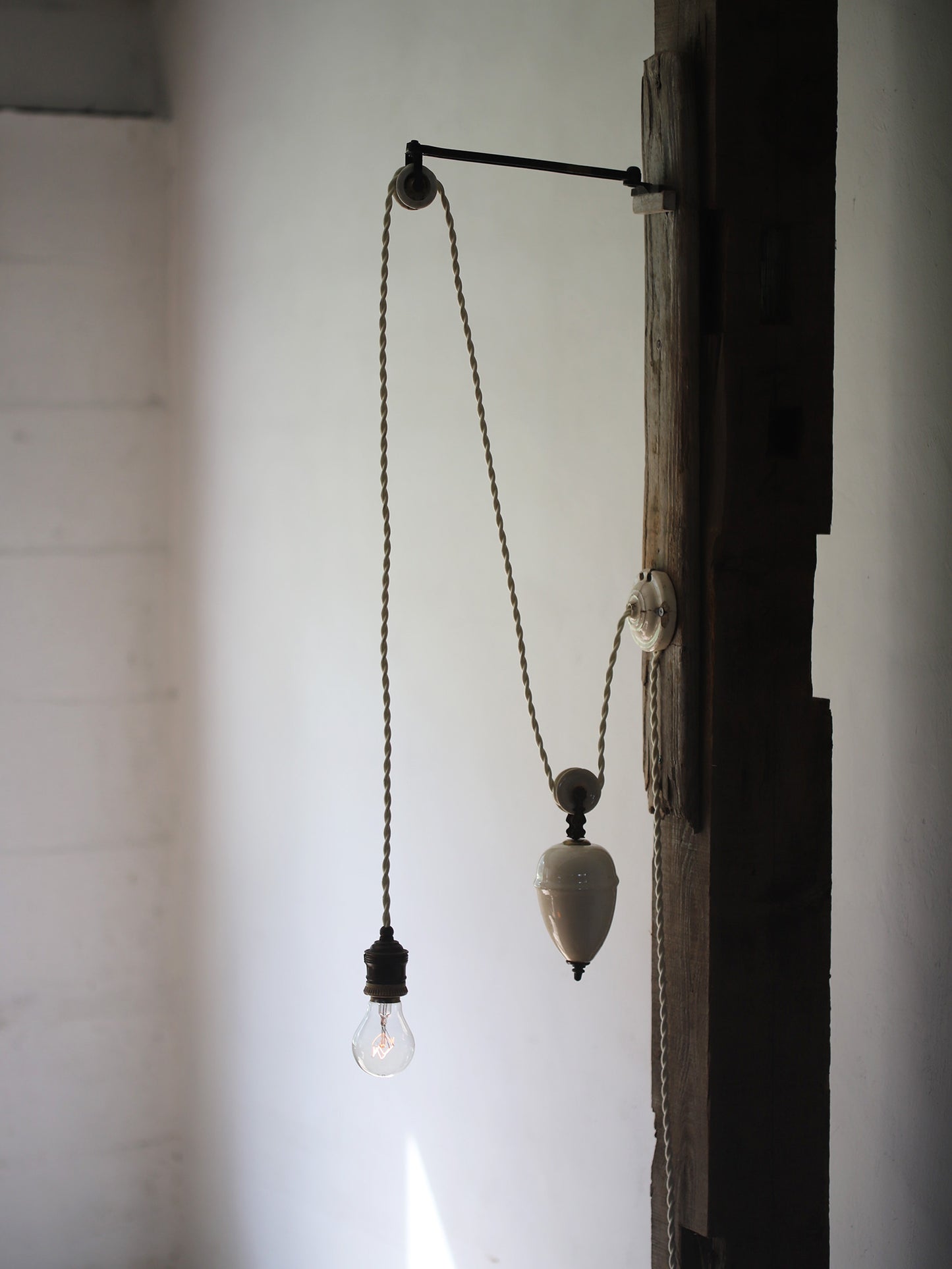POTTERY LIFTING LAMP