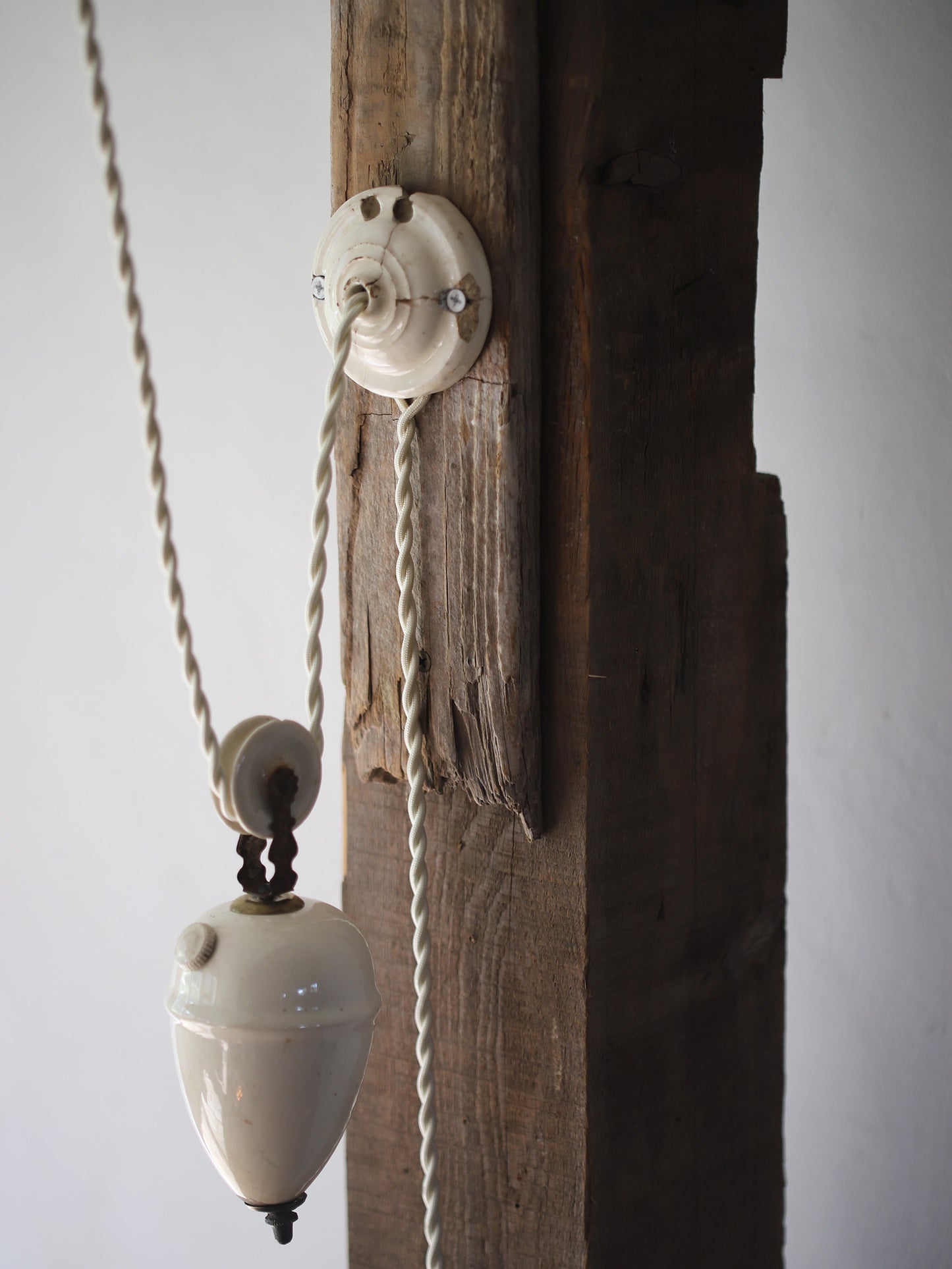 POTTERY LIFTING LAMP