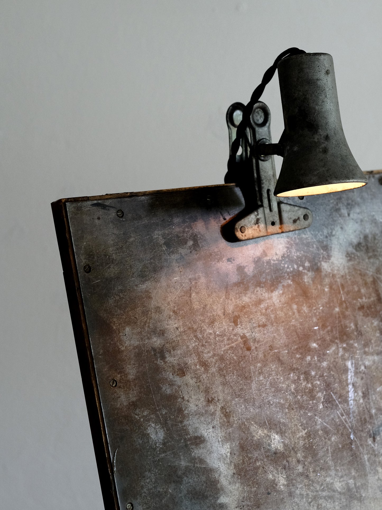 SIGNBOARD LAMP