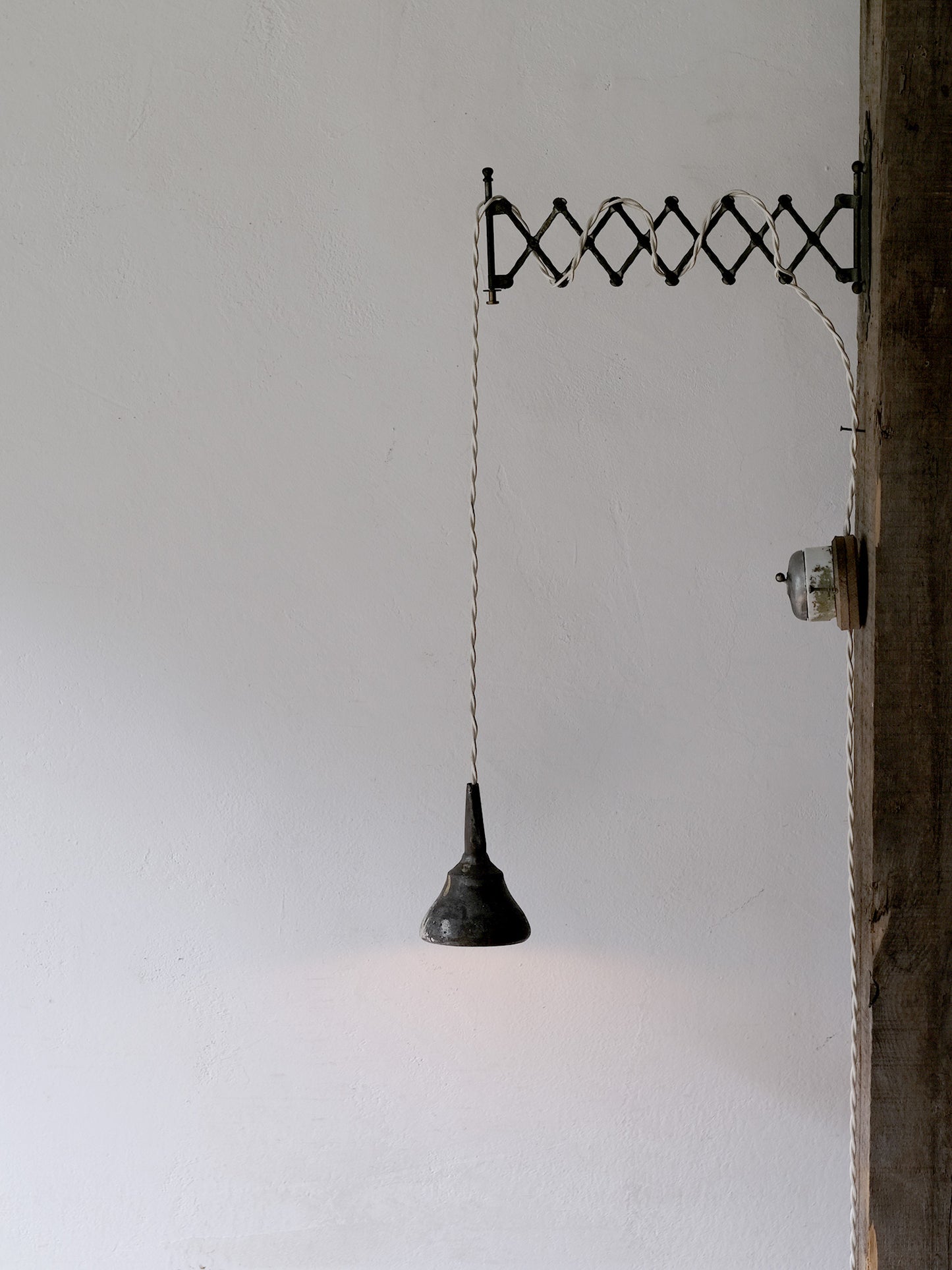 FUNNEL LAMP & SWITCH