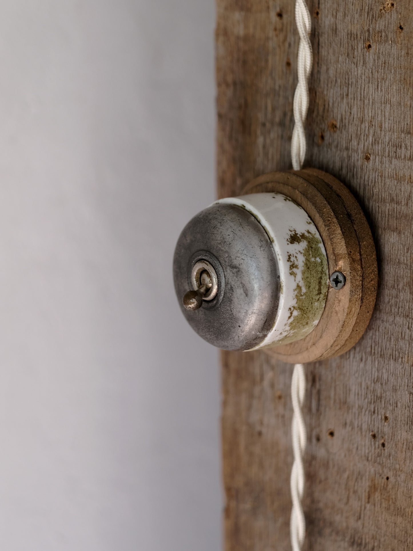 FUNNEL LAMP & SWITCH
