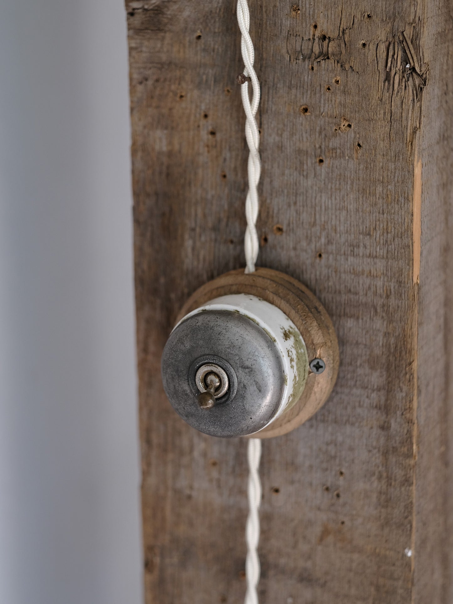 FUNNEL LAMP & SWITCH
