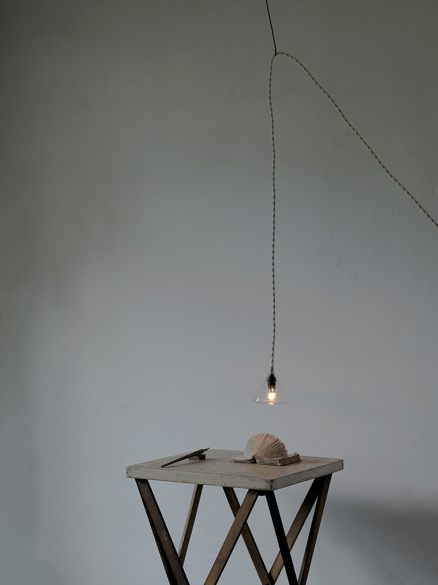 FUNNEL LAMP & SWITCH