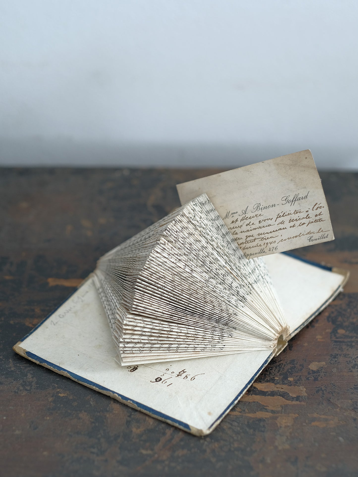 BOOK ART : B