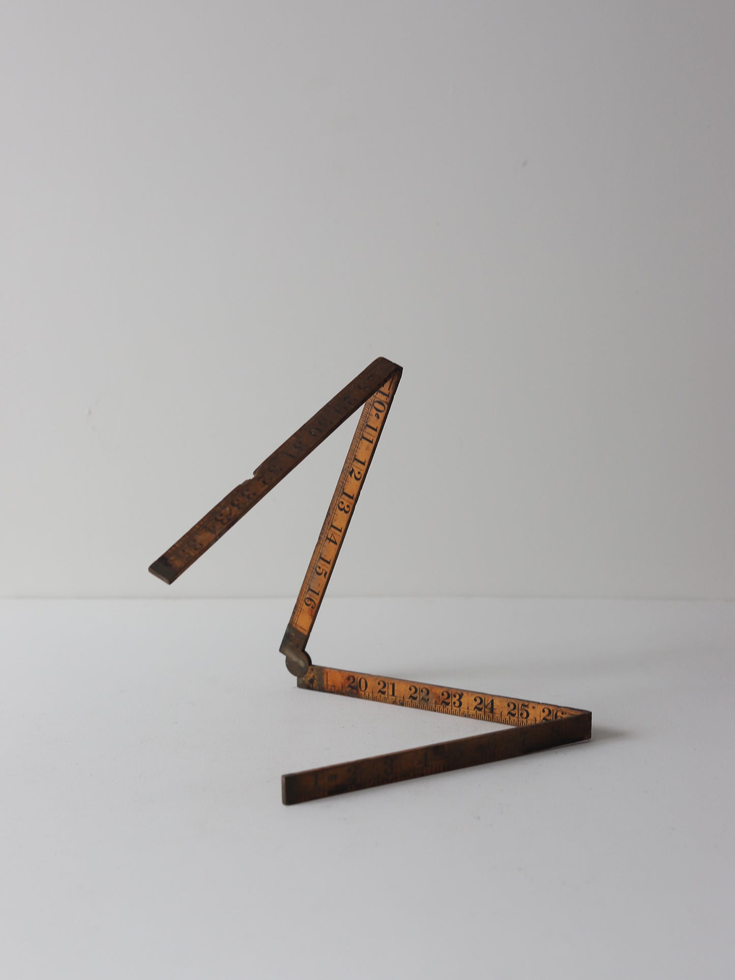 WOODEN FOLDING RULER