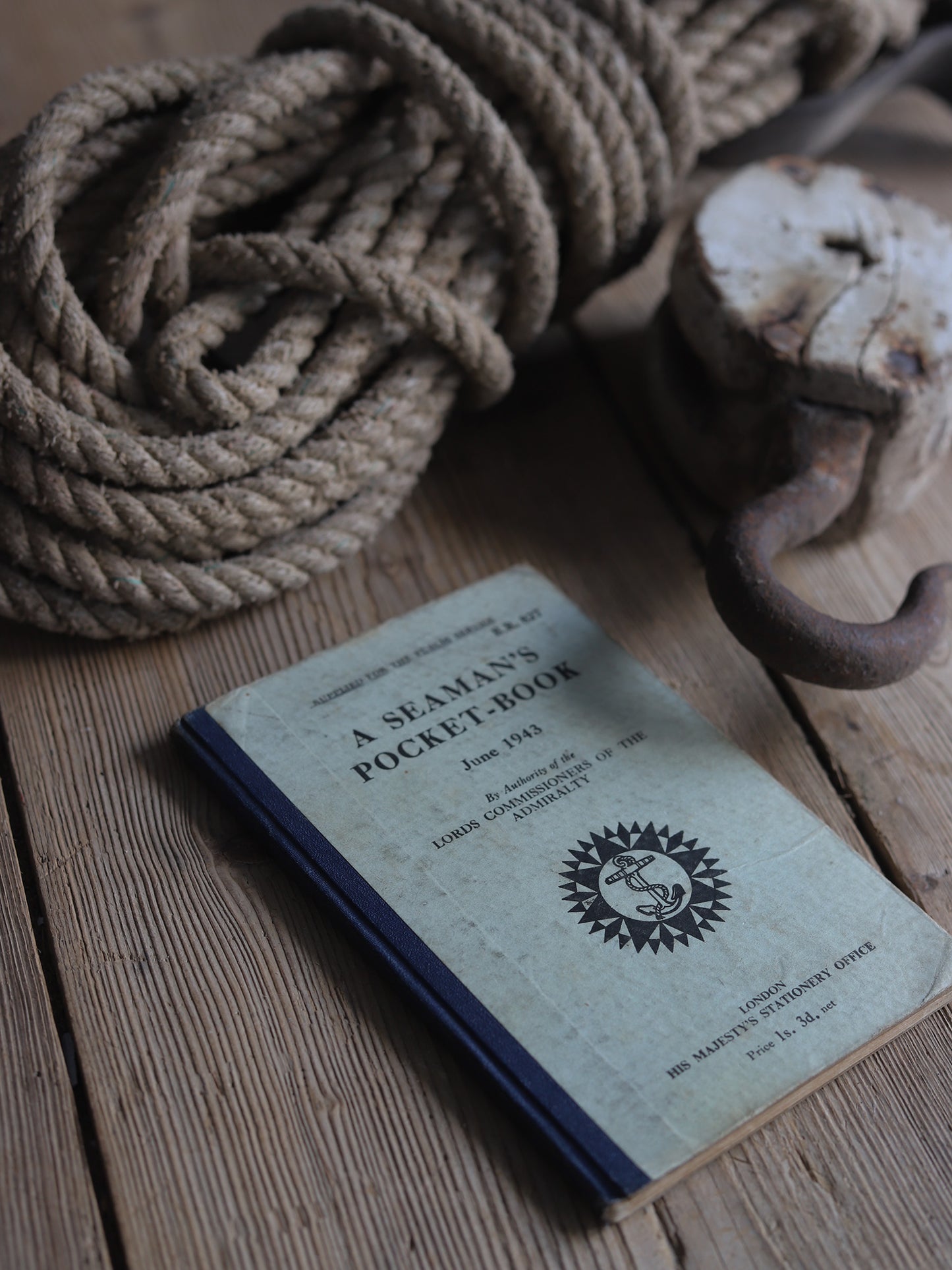 A SEAMEN'S POKET-BOOK