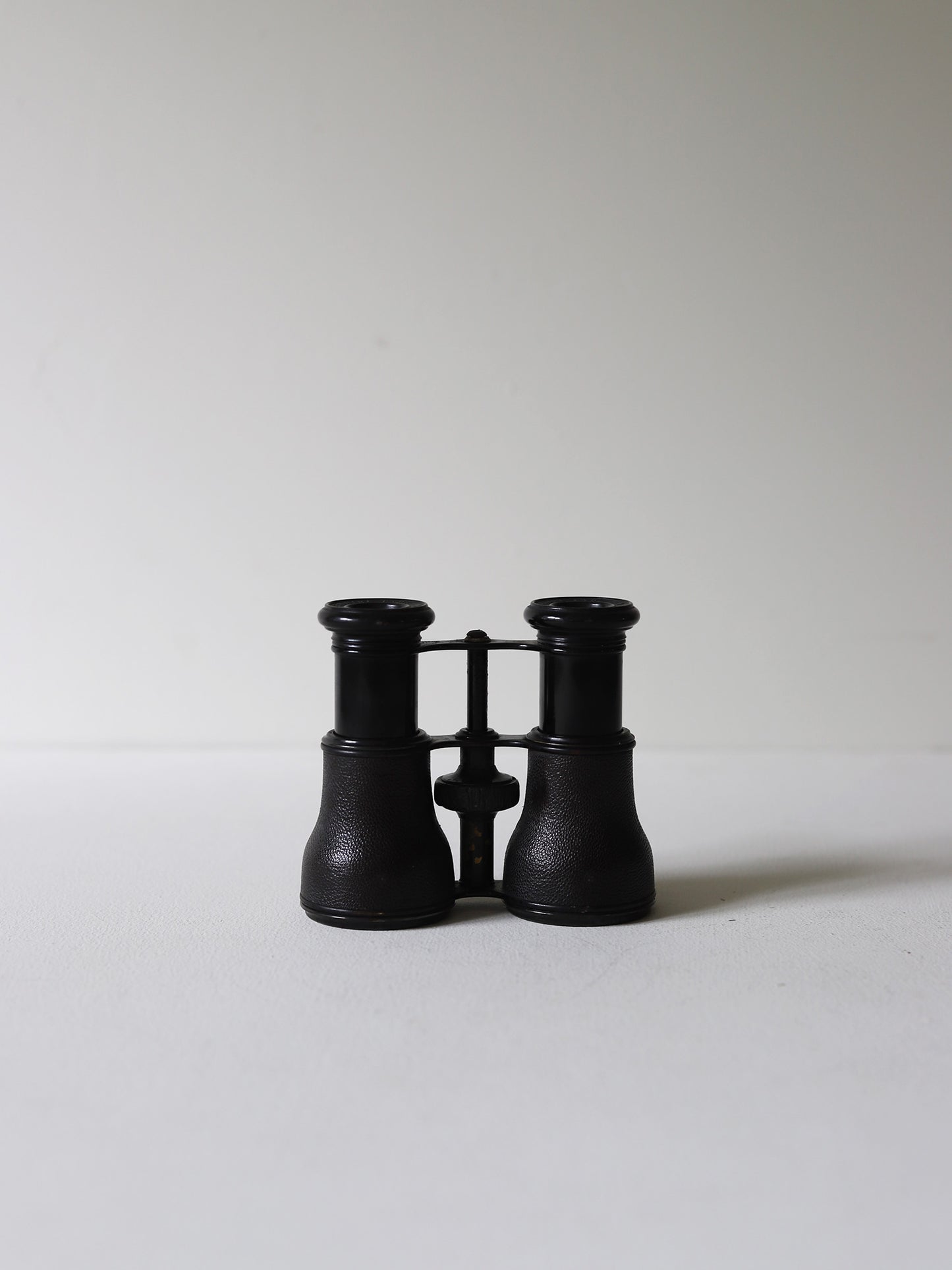 BINOCULARS