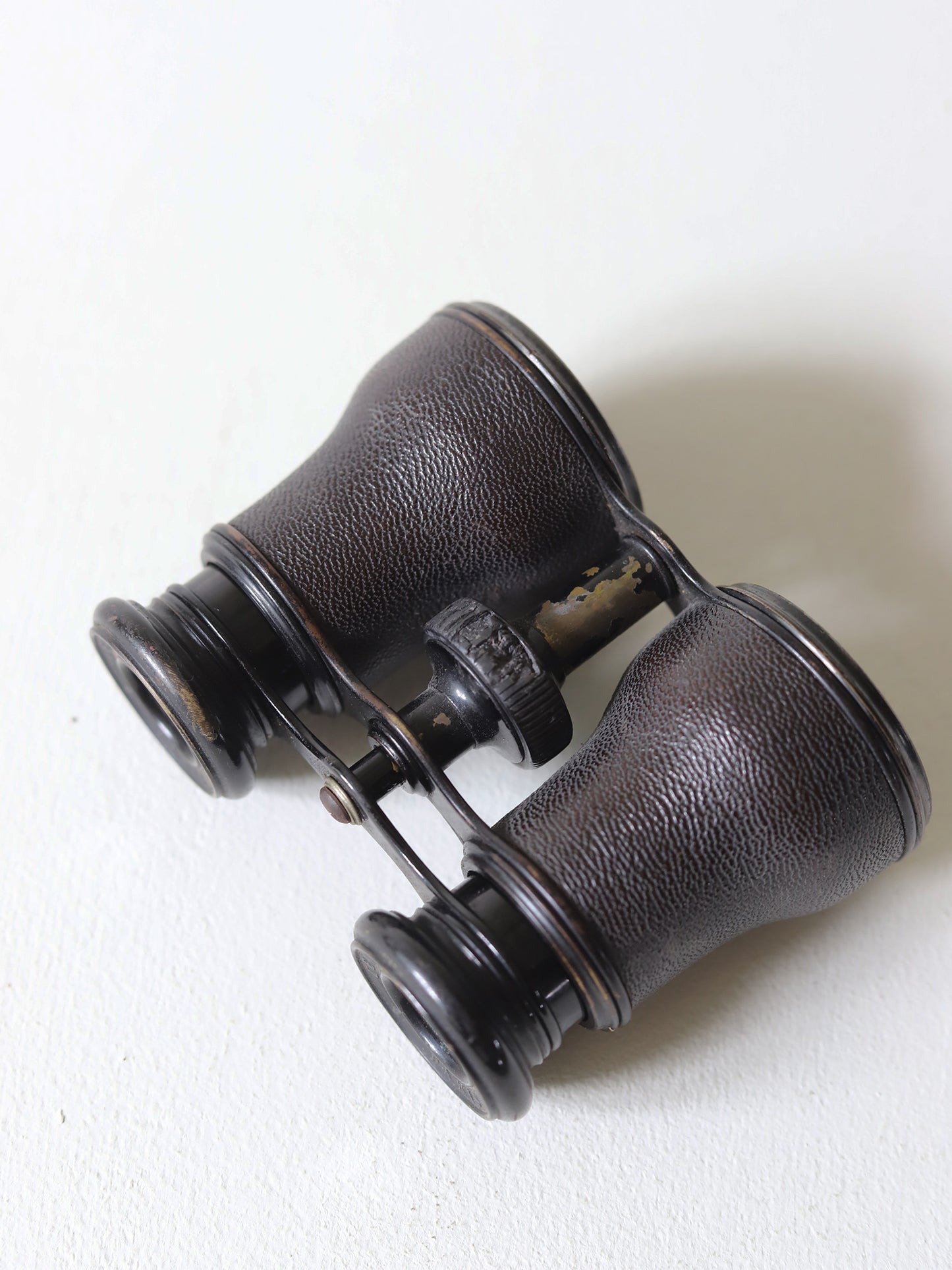 BINOCULARS