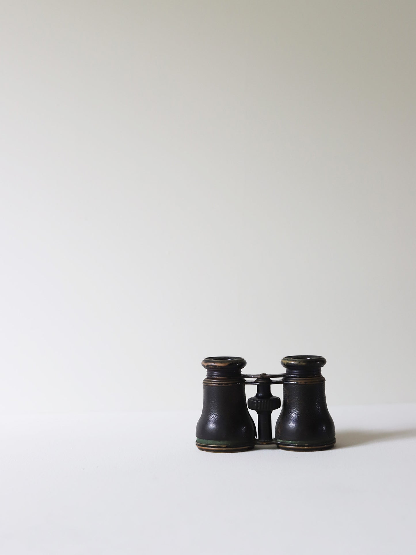 BINOCULARS