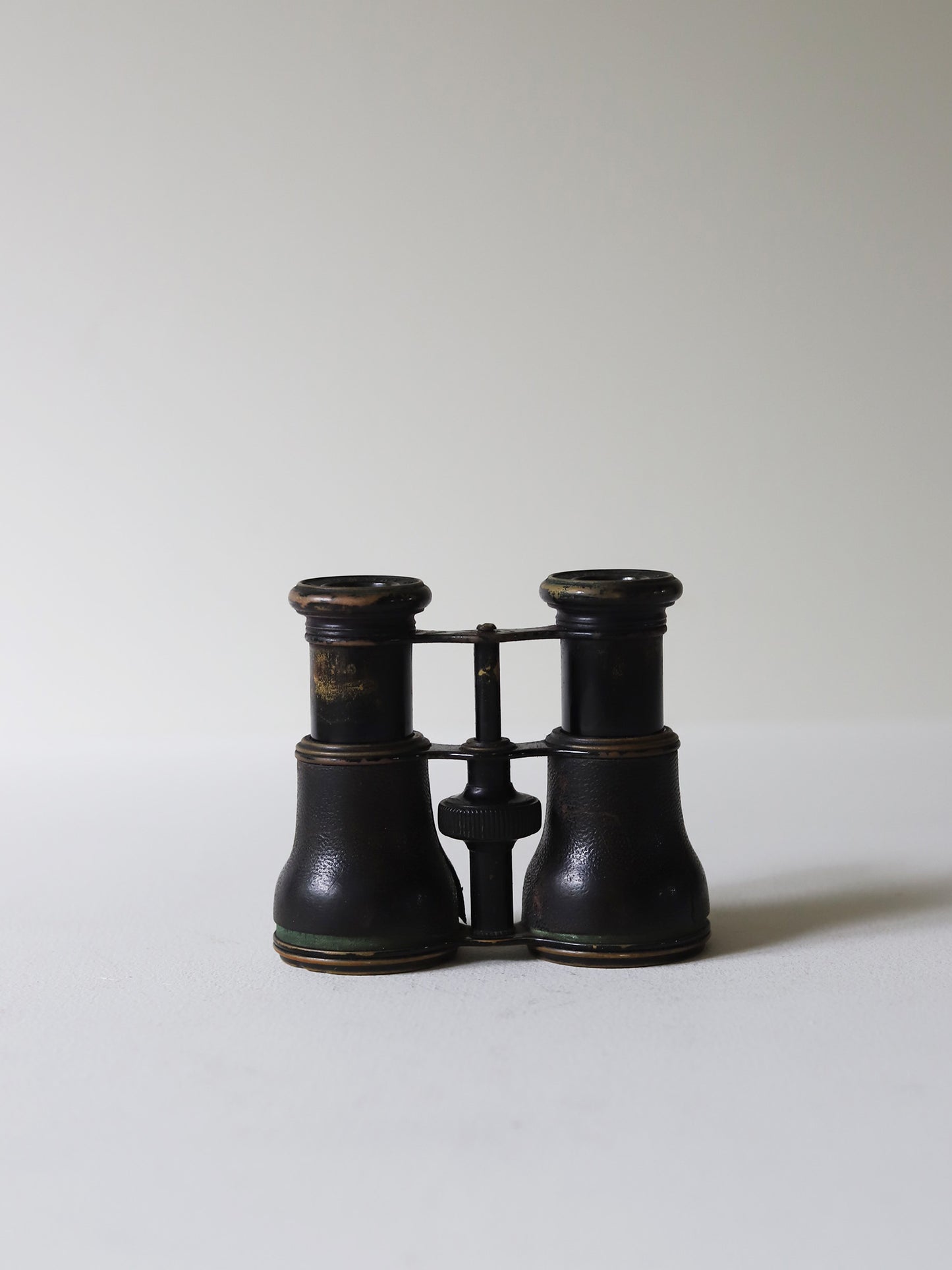BINOCULARS