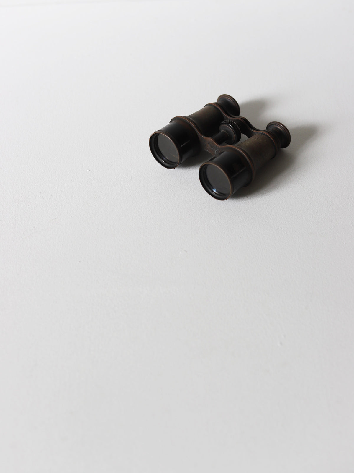 BINOCULARS