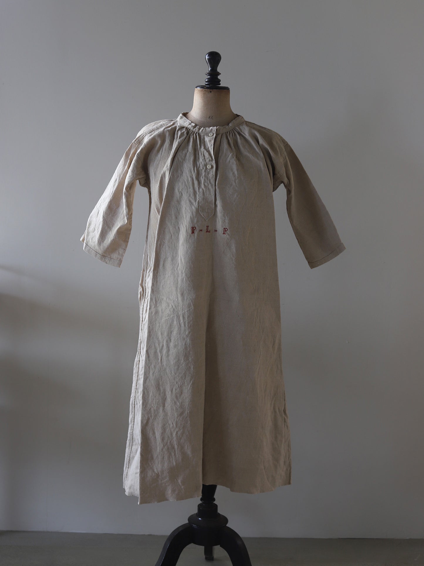 FRENCH DRESS:C