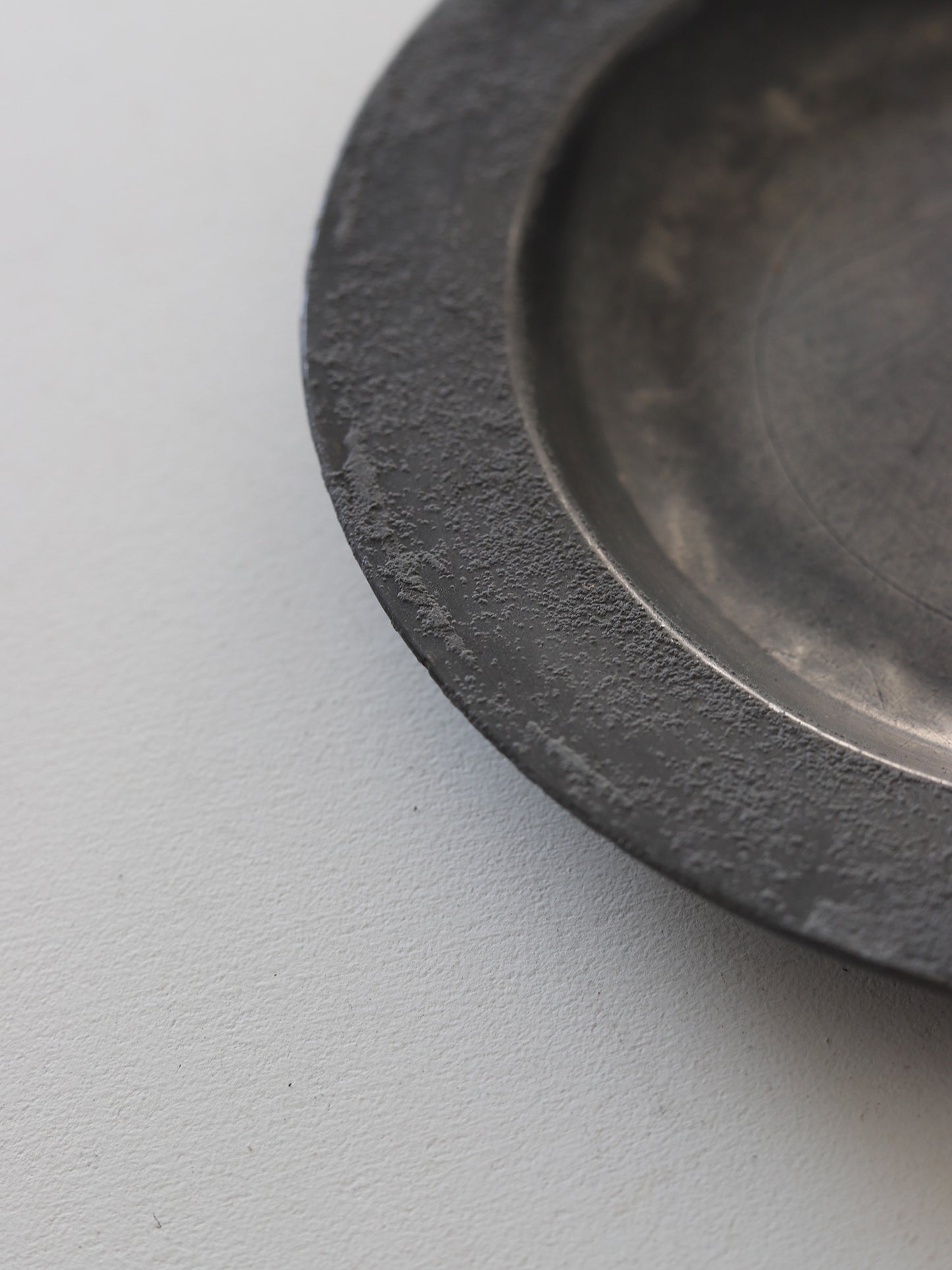 PEWTER PLATE 005