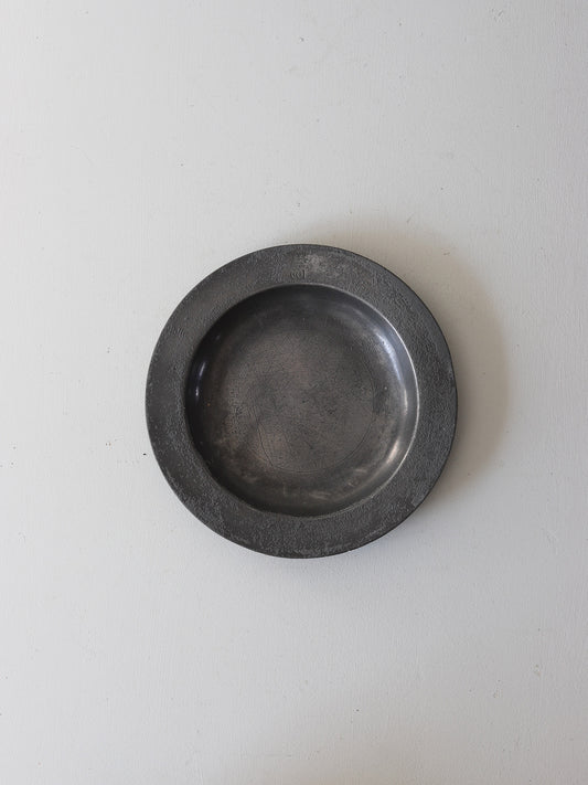 PEWTER PLATE 005
