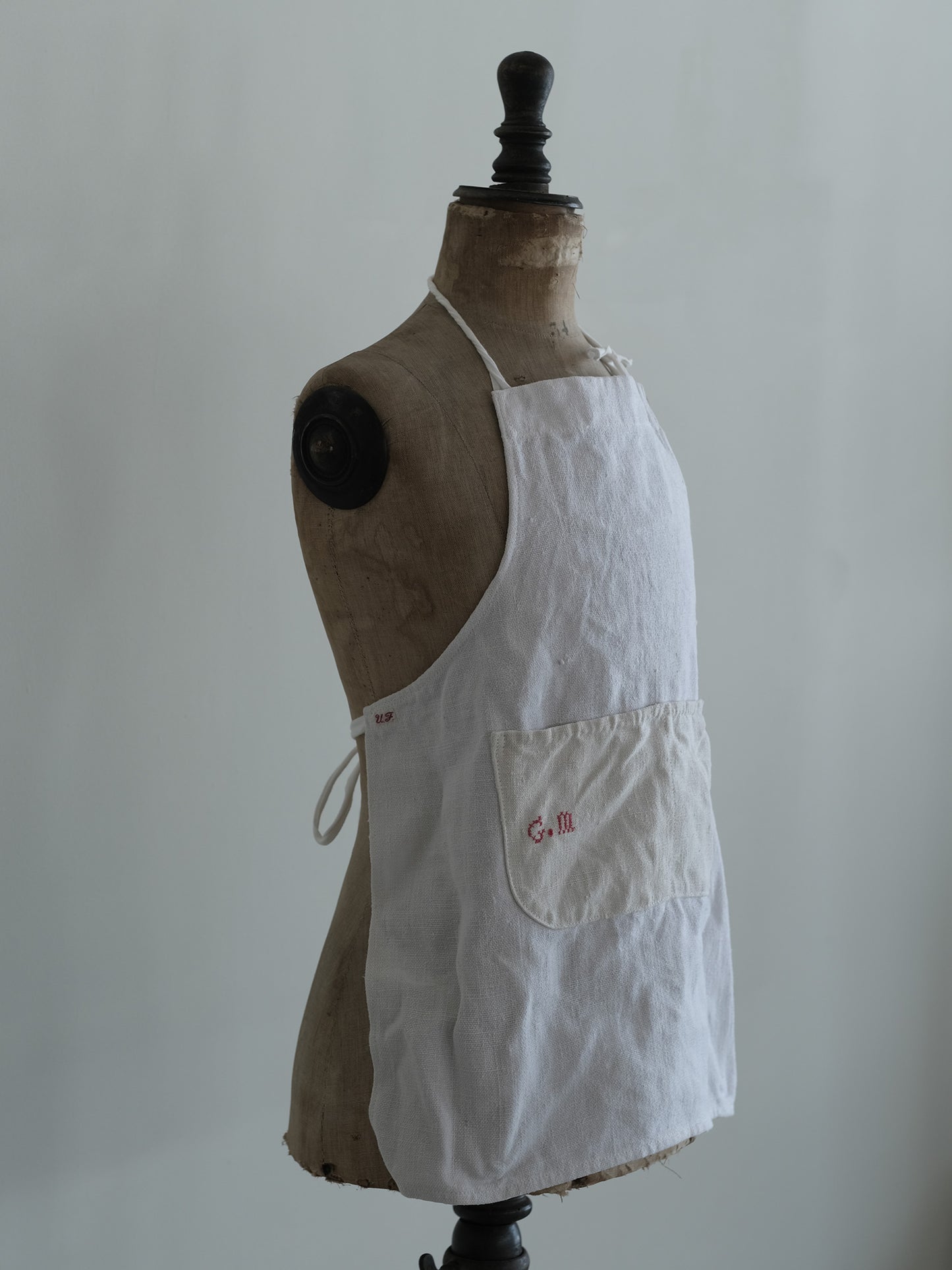 UTOxFIVE  KID'S APRON   B