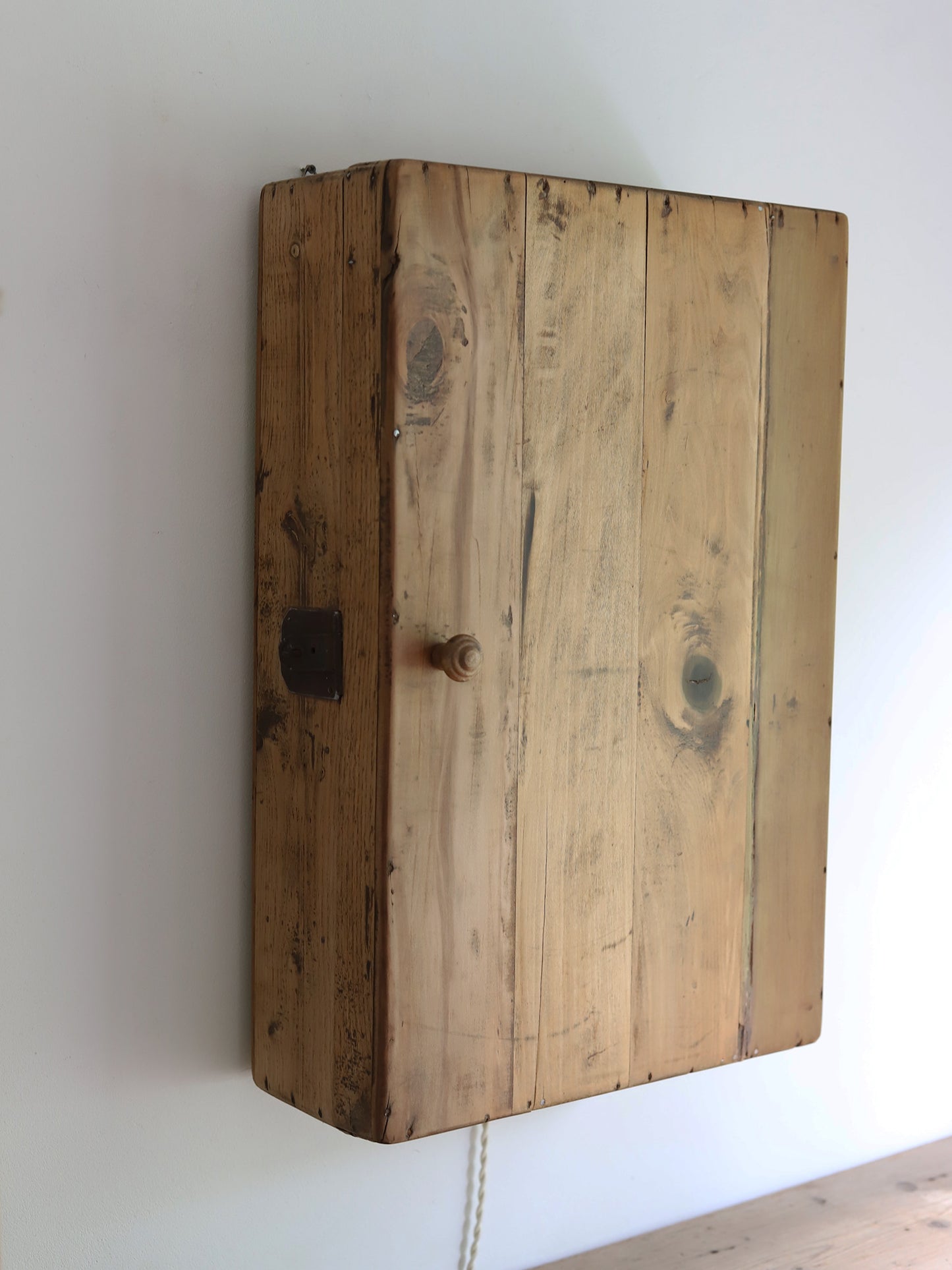 WOODBOX with LAMP