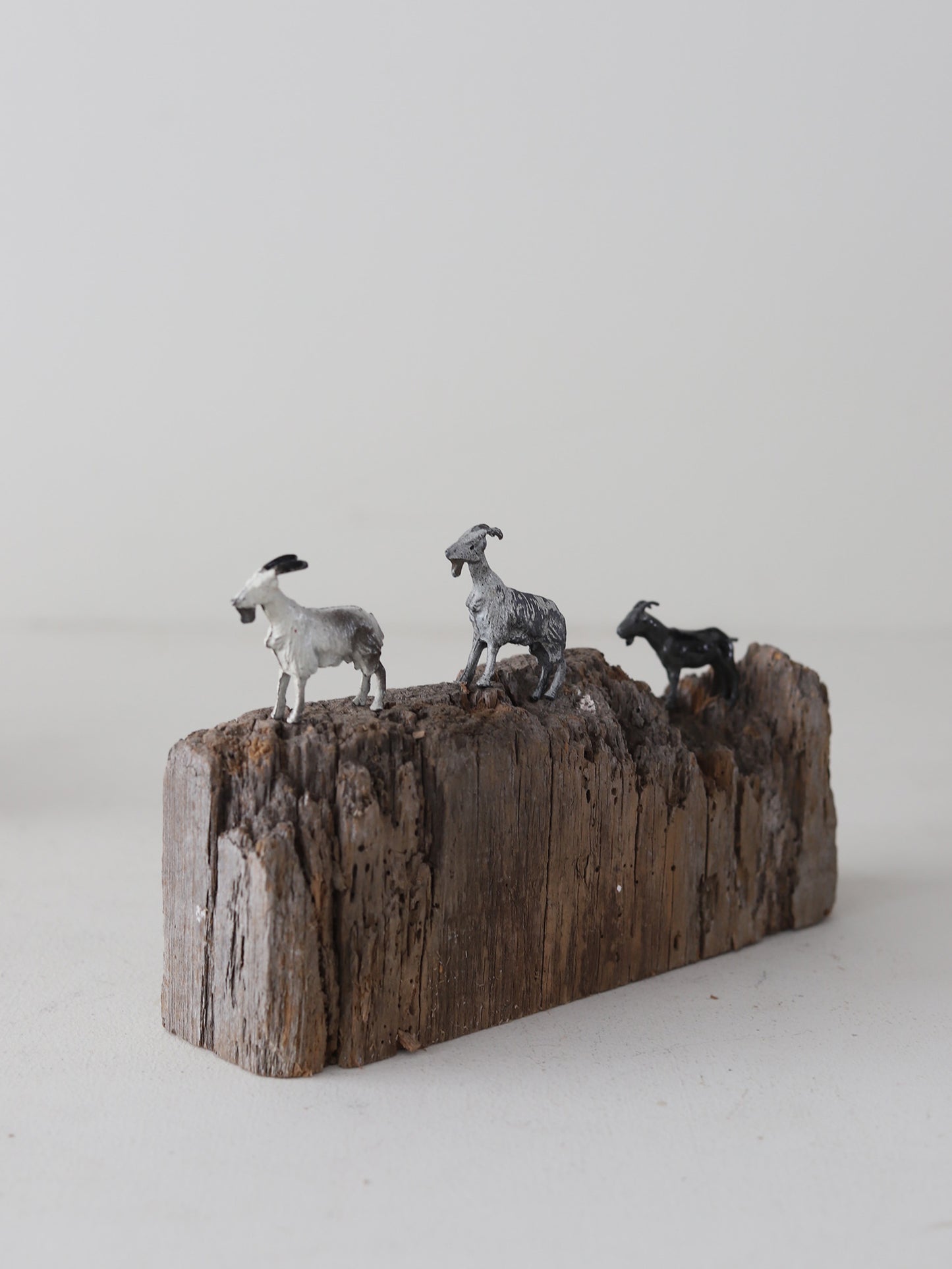 005c　三びきのやぎのがらがらどん