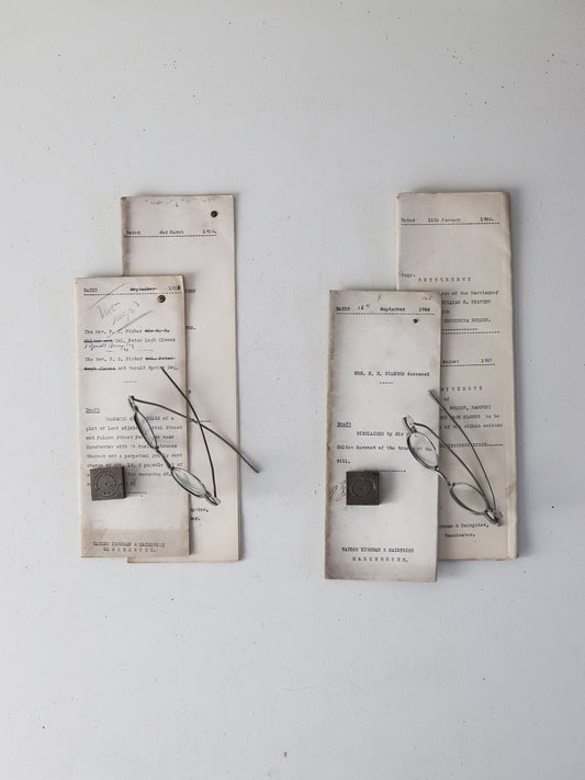 012 イギリスの契約書と検眼メガネ