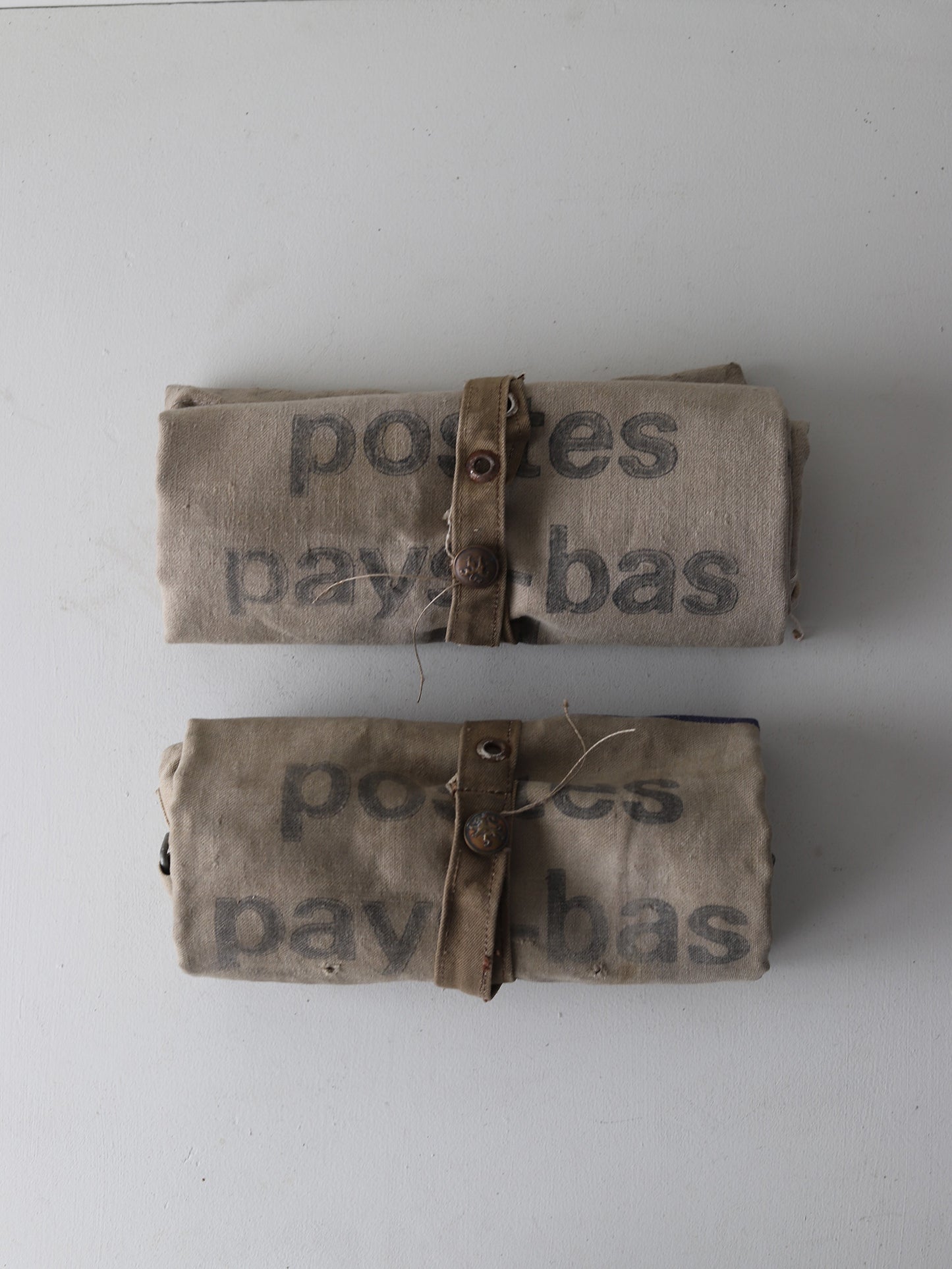 018 くるりと巻いたポストバック