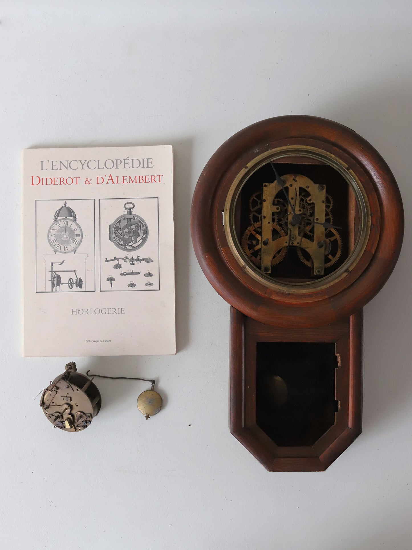 055 古時計と時計の中身と時計の本