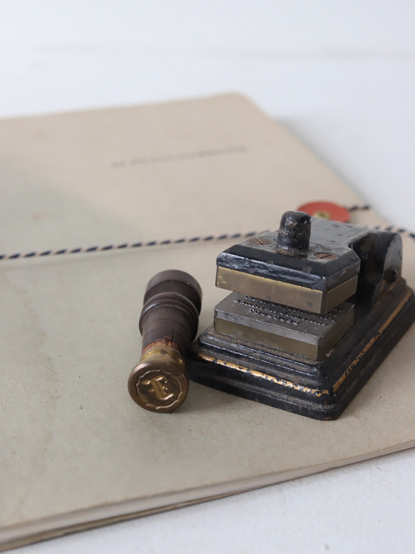 075 ファイルとエンボス