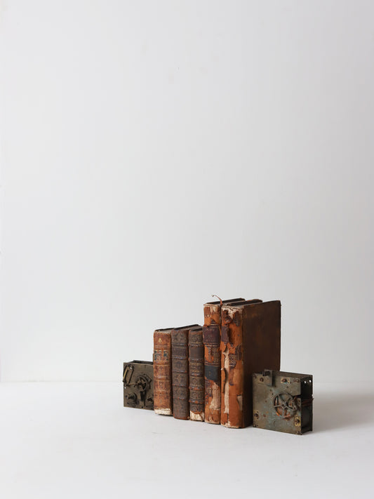 096 時計のムーブメント２個