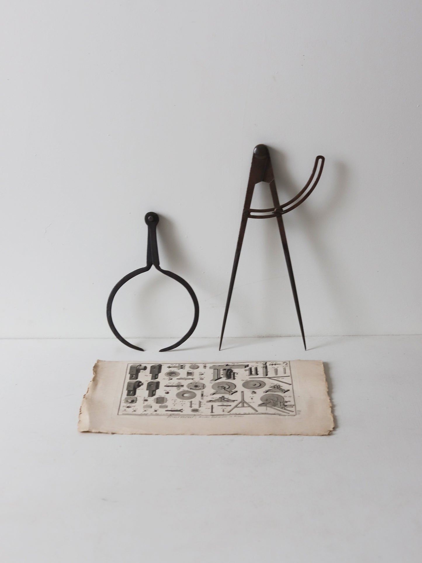 097 ノギス＆ディバイダー＆図