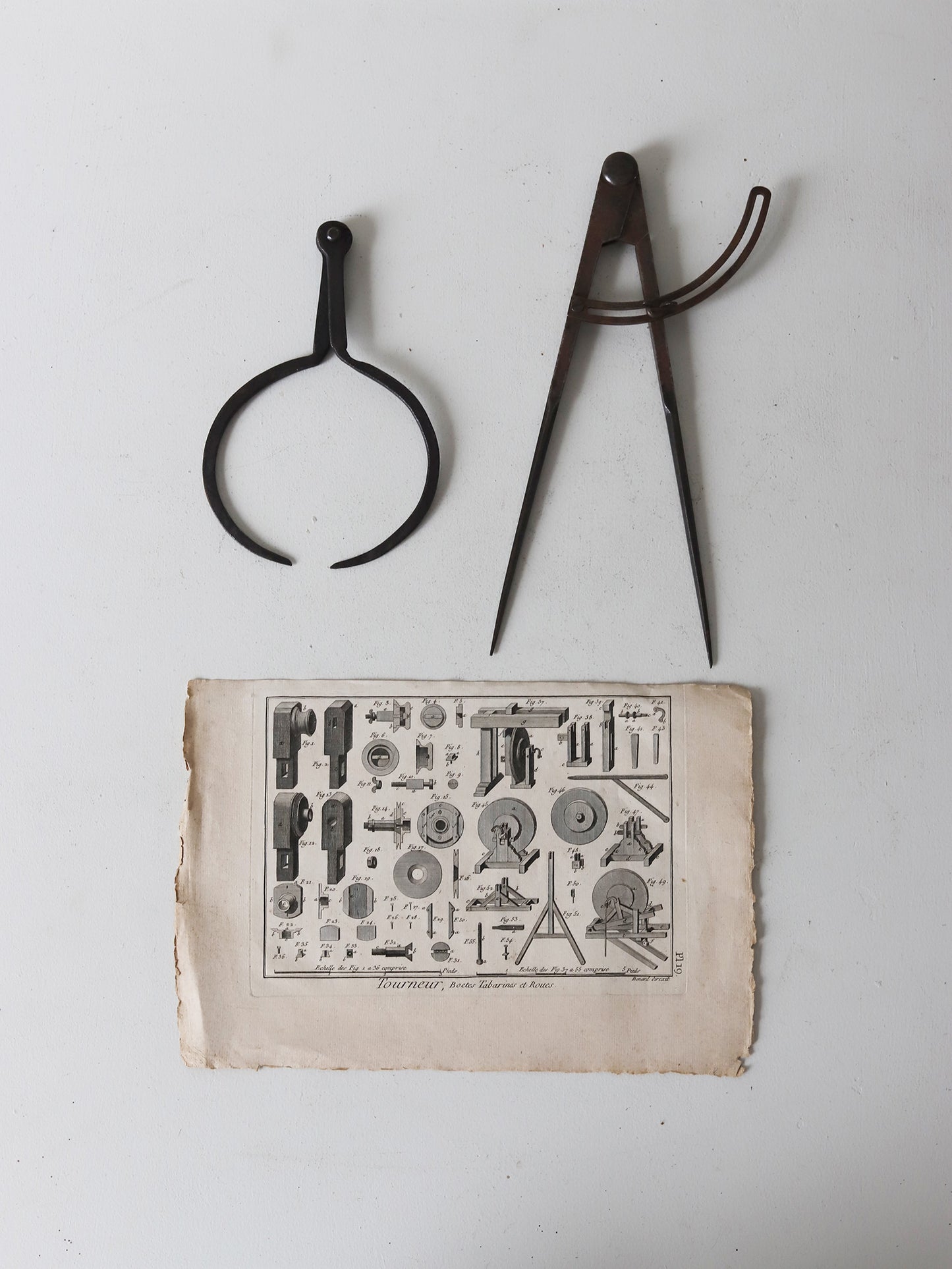 097 ノギス＆ディバイダー＆図